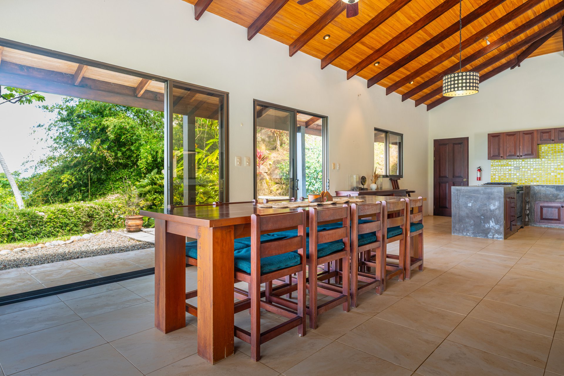 3 Bedroom home in Cinco Ventanas with Incredible Ocean View!