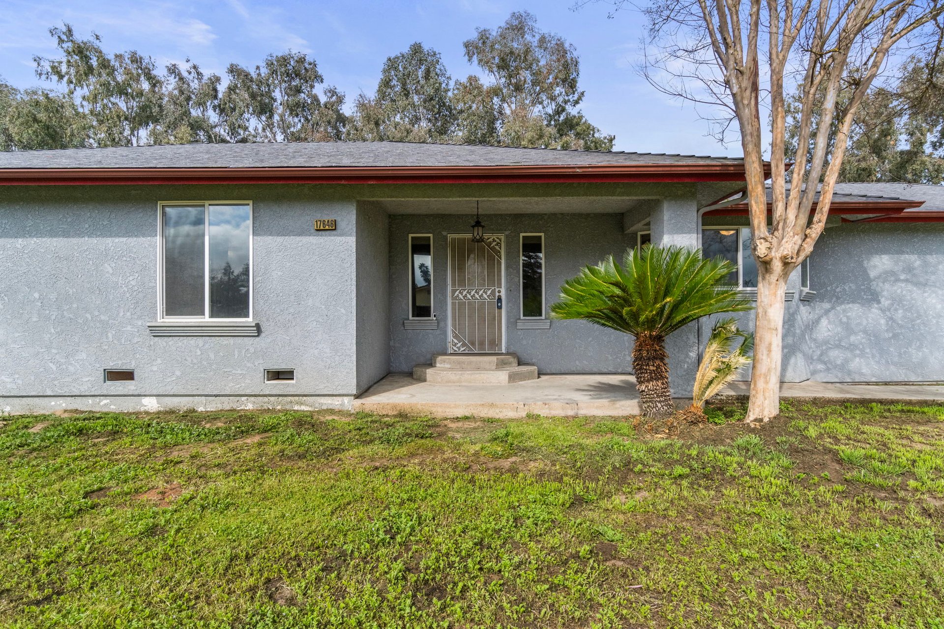 17646 Lane Dr