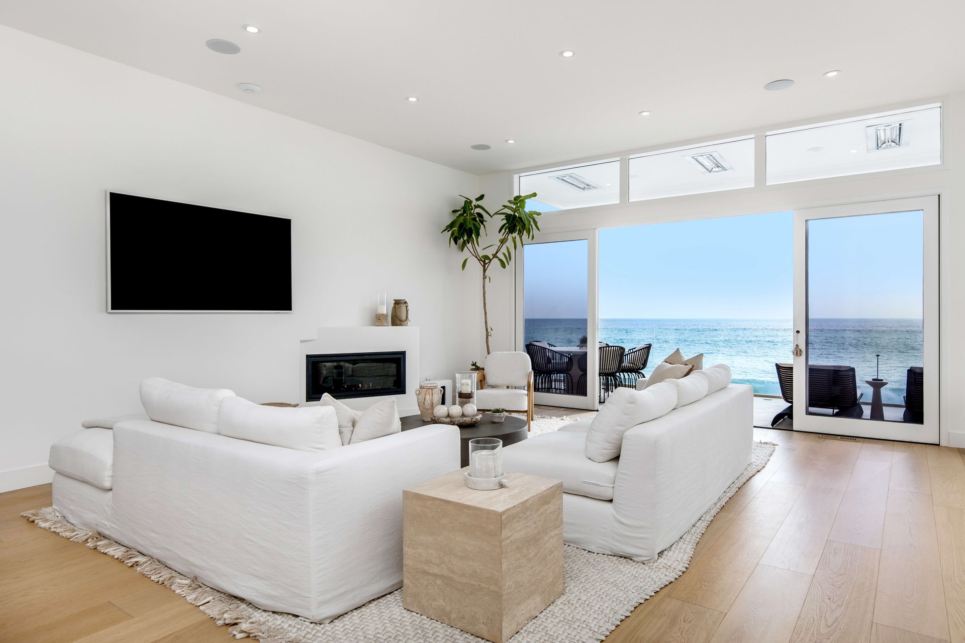 21310 Pacific Coast Highway