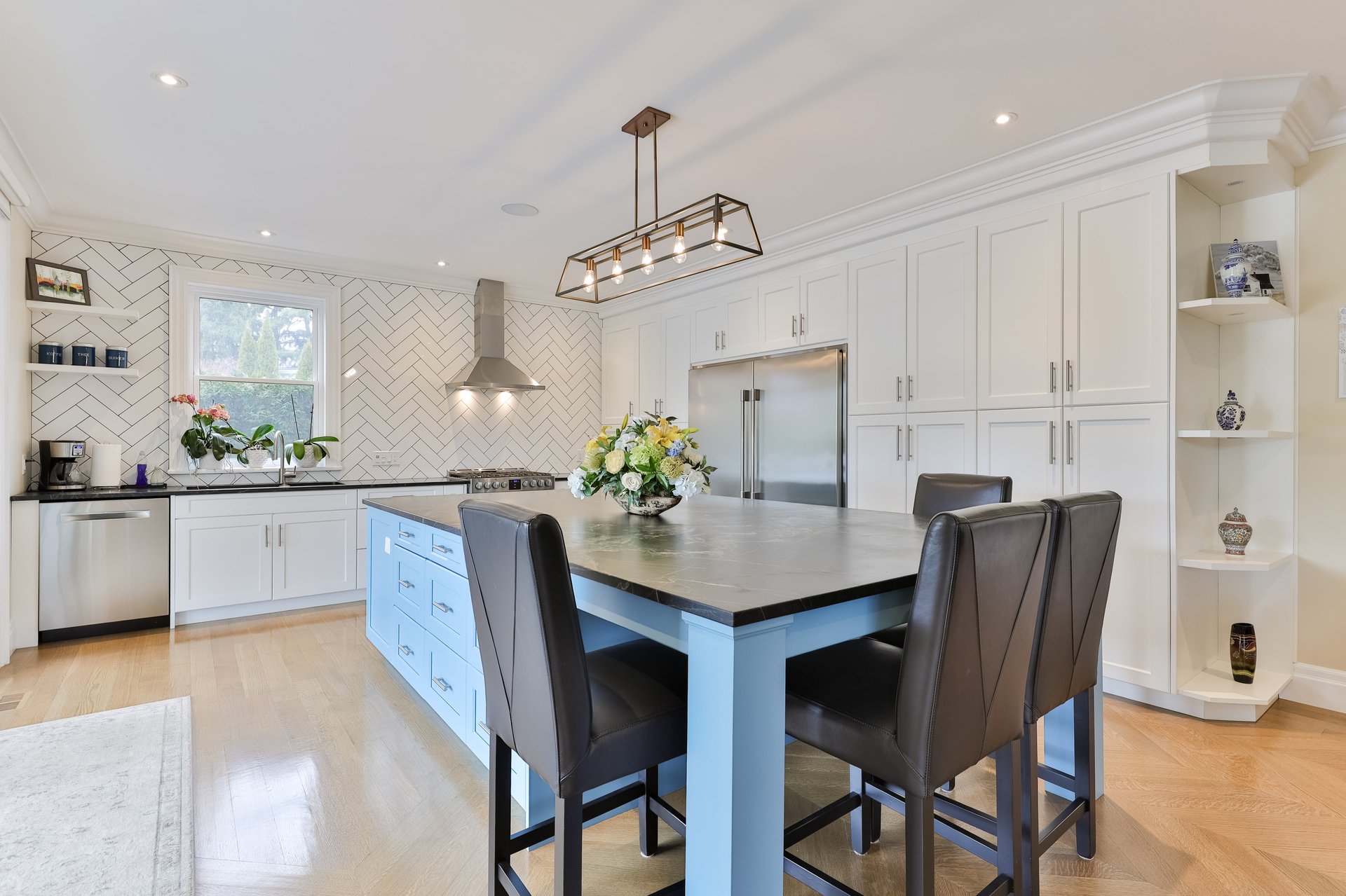 240 Pine Cove Road, Burlington 