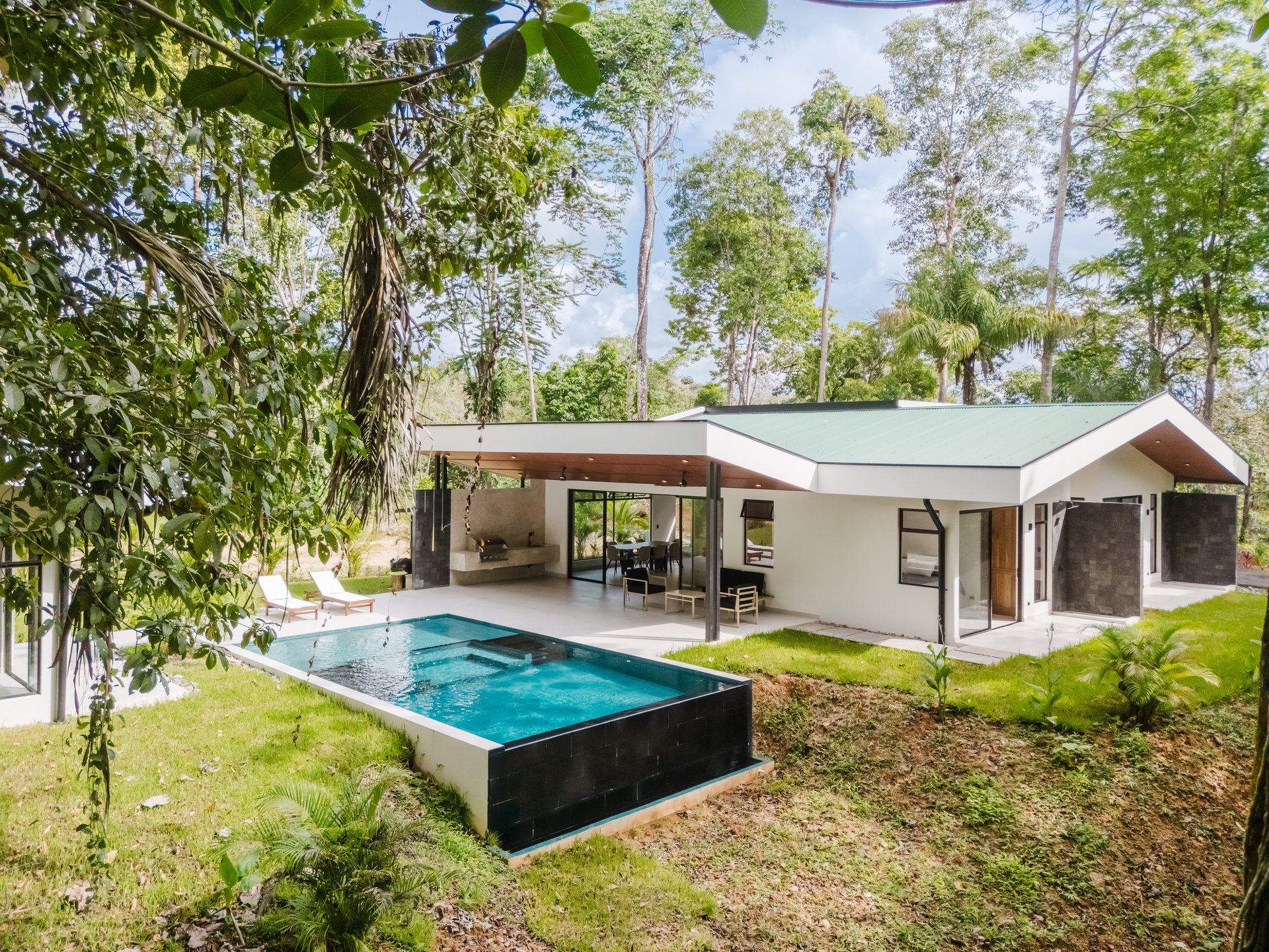Casa Escondida Contemporary Villa with Guest Suite