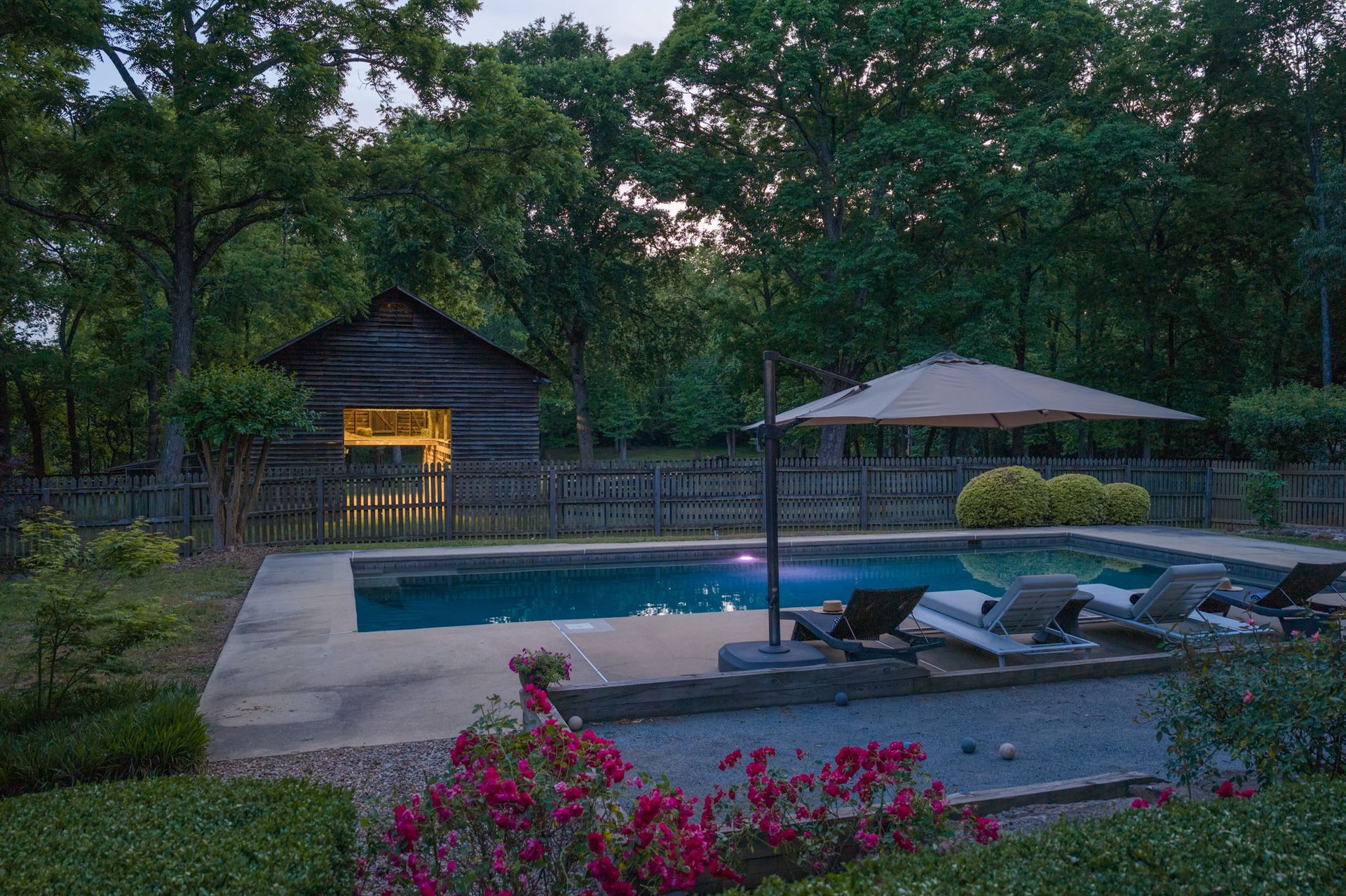 10915 Beatties Ford Road