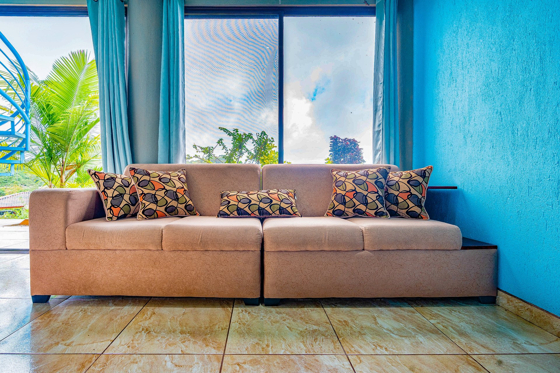 Luxury 4-Bed Villa with Ocean Views & Infinity Pool in Ojochal