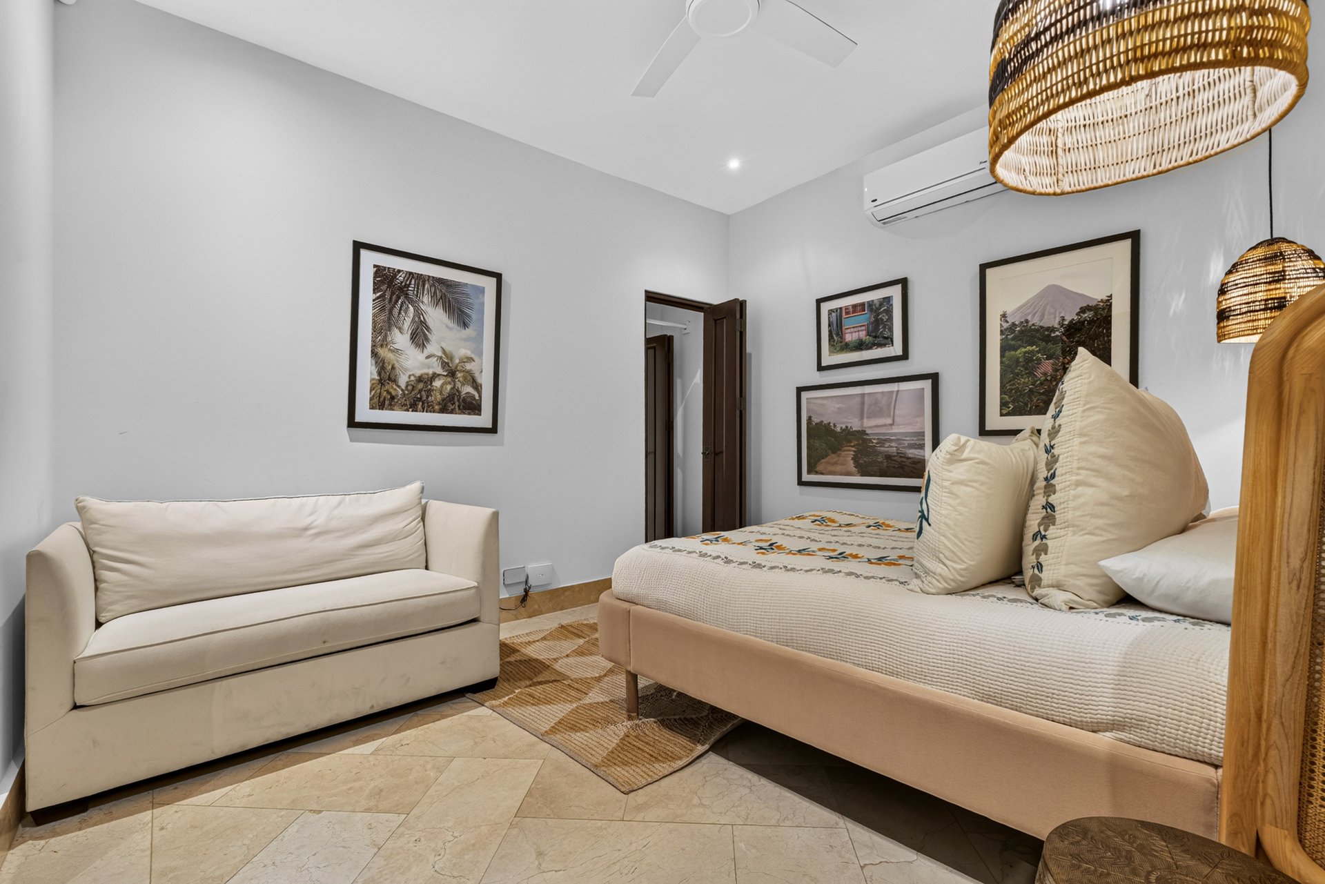 16 Calle La Ronda | Renovated Three-Bedroom Home Steps from Playa Danta