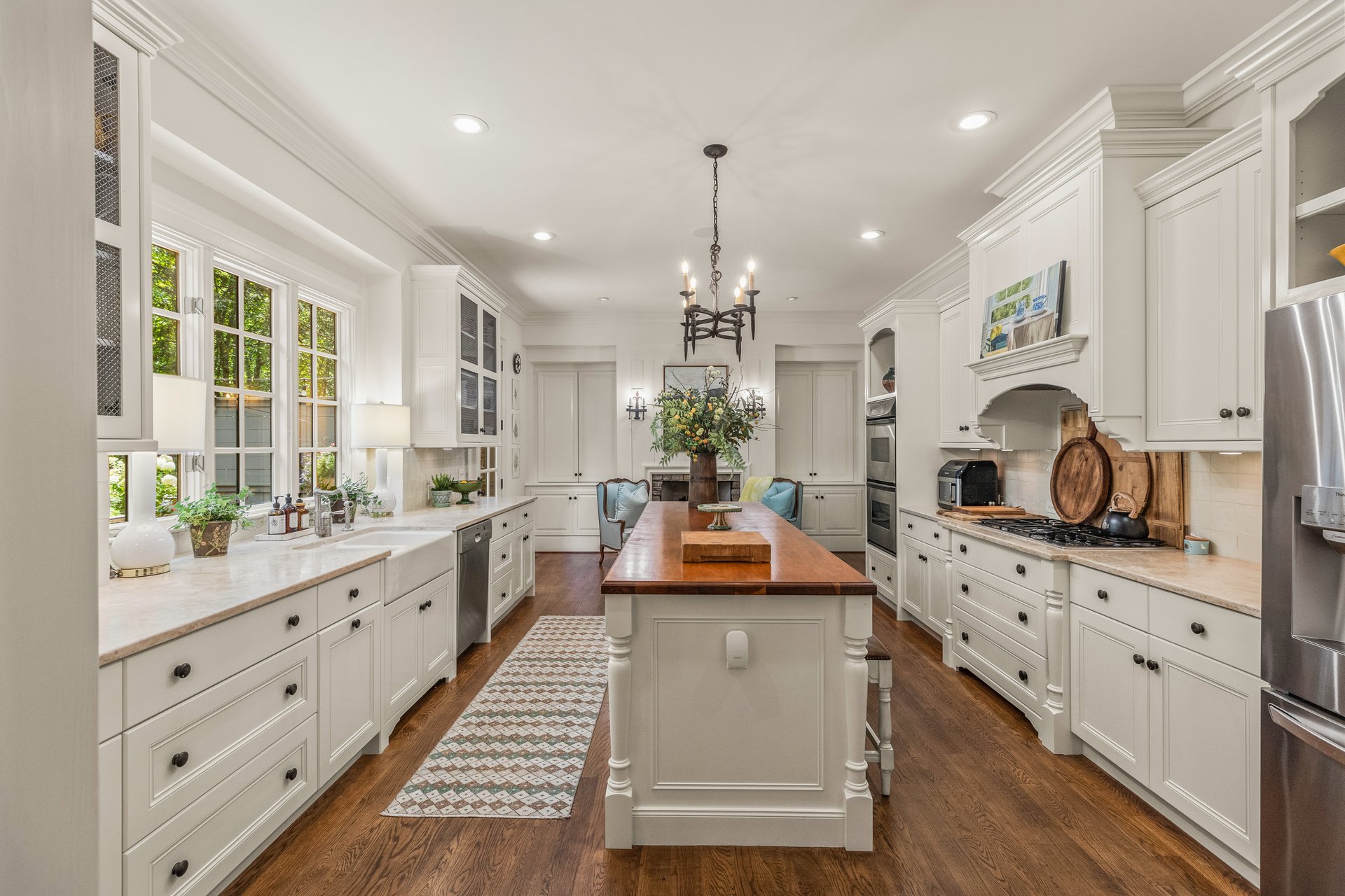 18 Moorewood Circle
