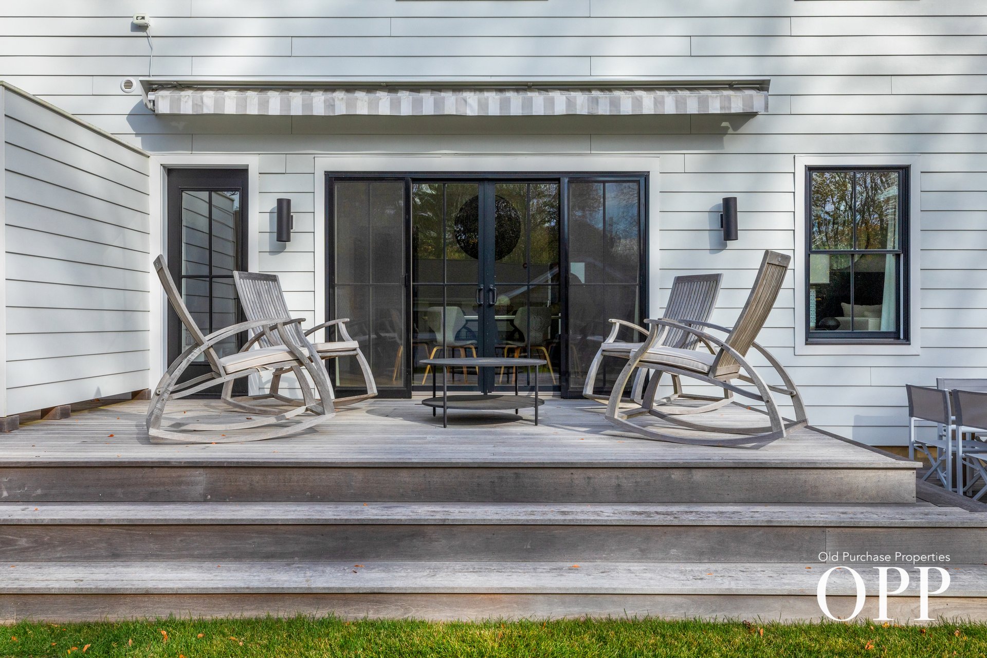 A MODERN SANCTUARY IN AN EXQUISITE LOCATION