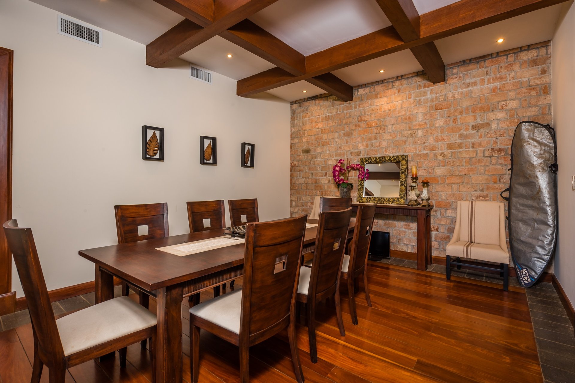 Casa Miraflores, Reserva De Golf #94 | Welcome to Casa Miraflores, an exquisite colonial-style estate home located in Hacienda Pinilla!