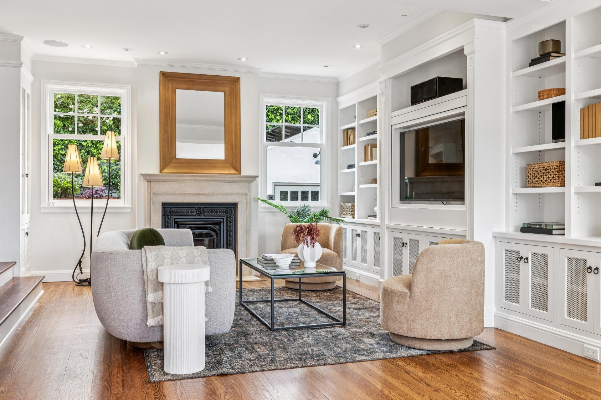 1435 Portola Drive