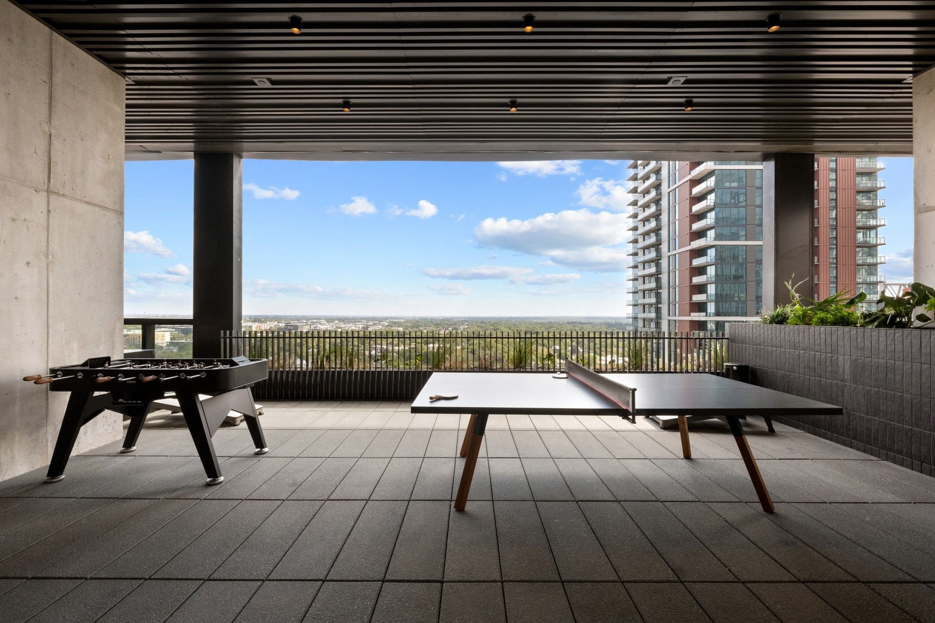 610 Davis Street #3902