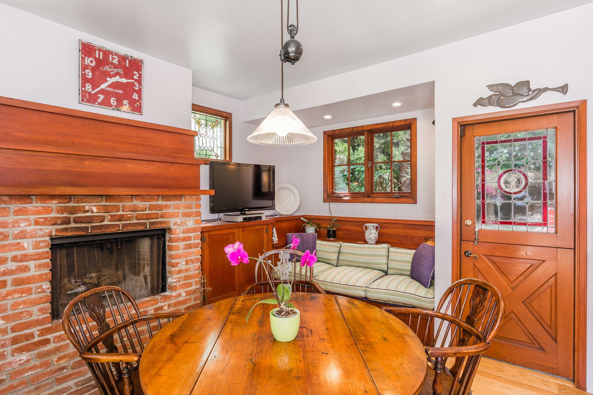 14186 Alisal Ln