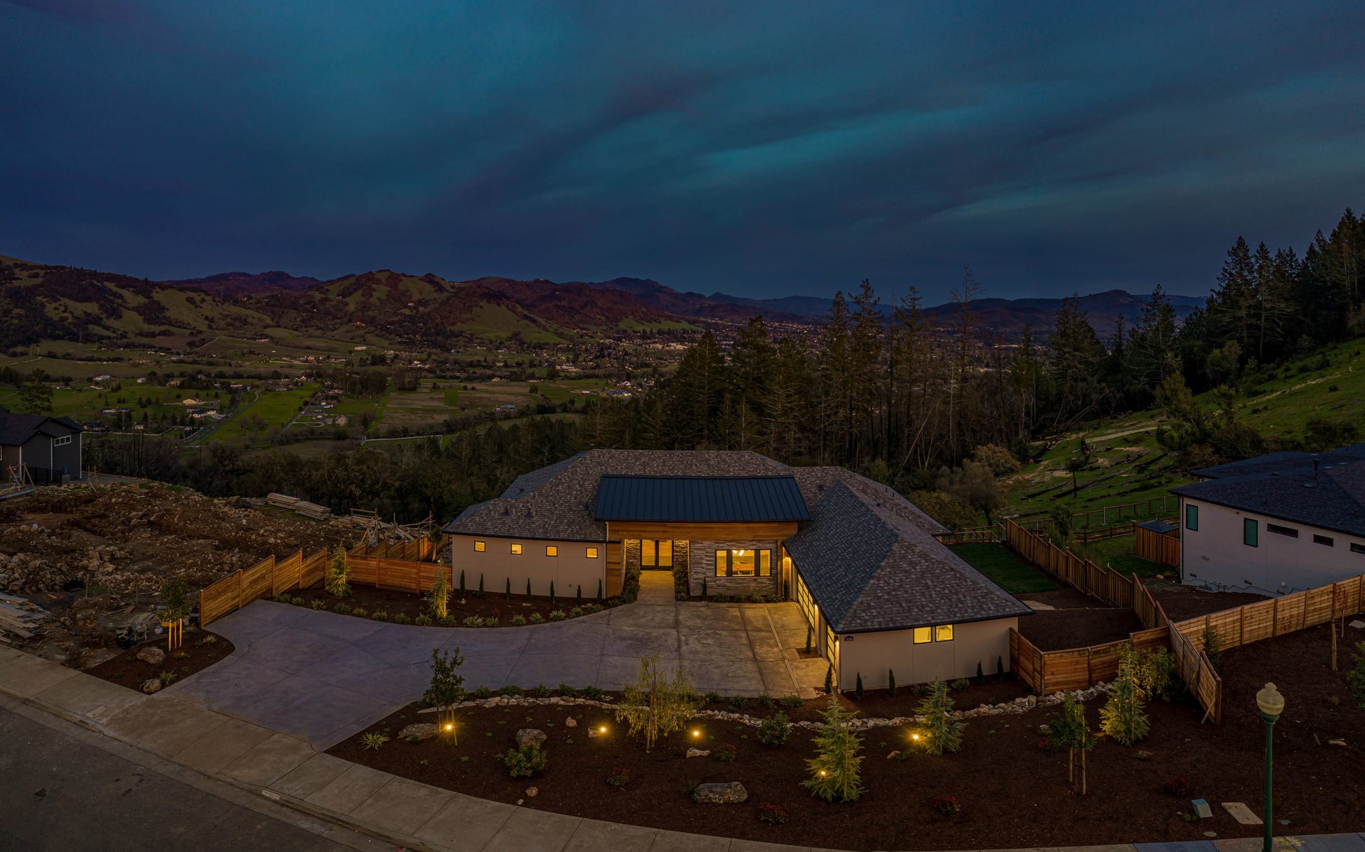 3911 Rincon Ridge Dr