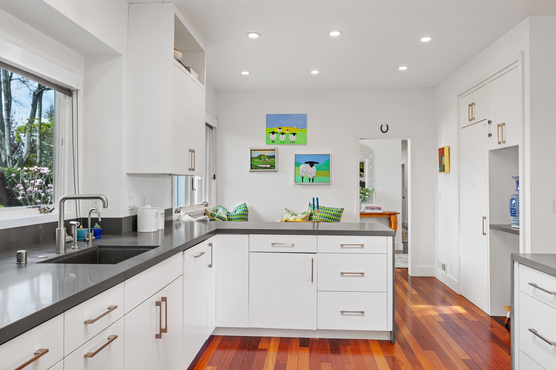 Incredible Location on Belvedere Island