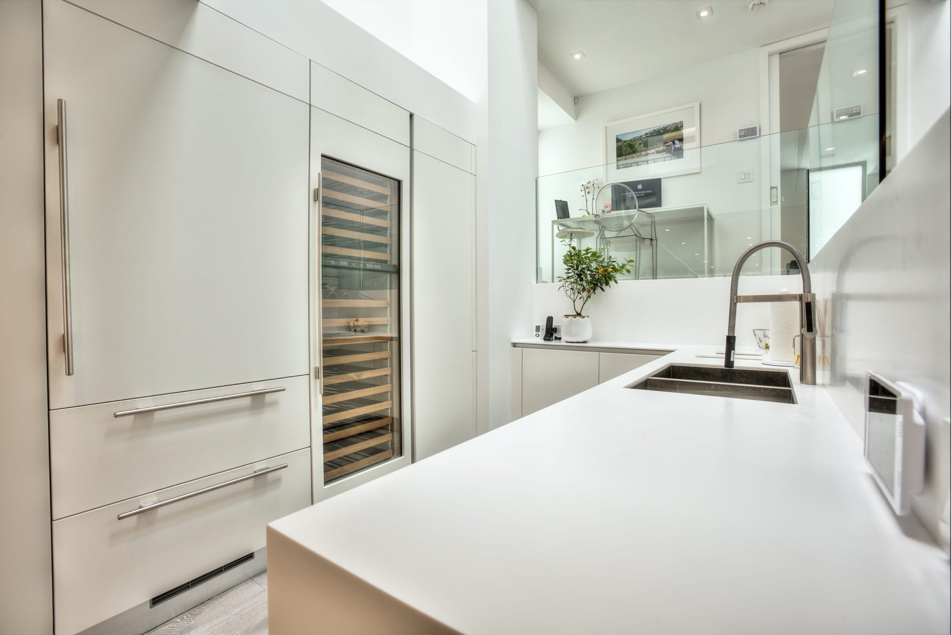 Yorkville Minimalist 