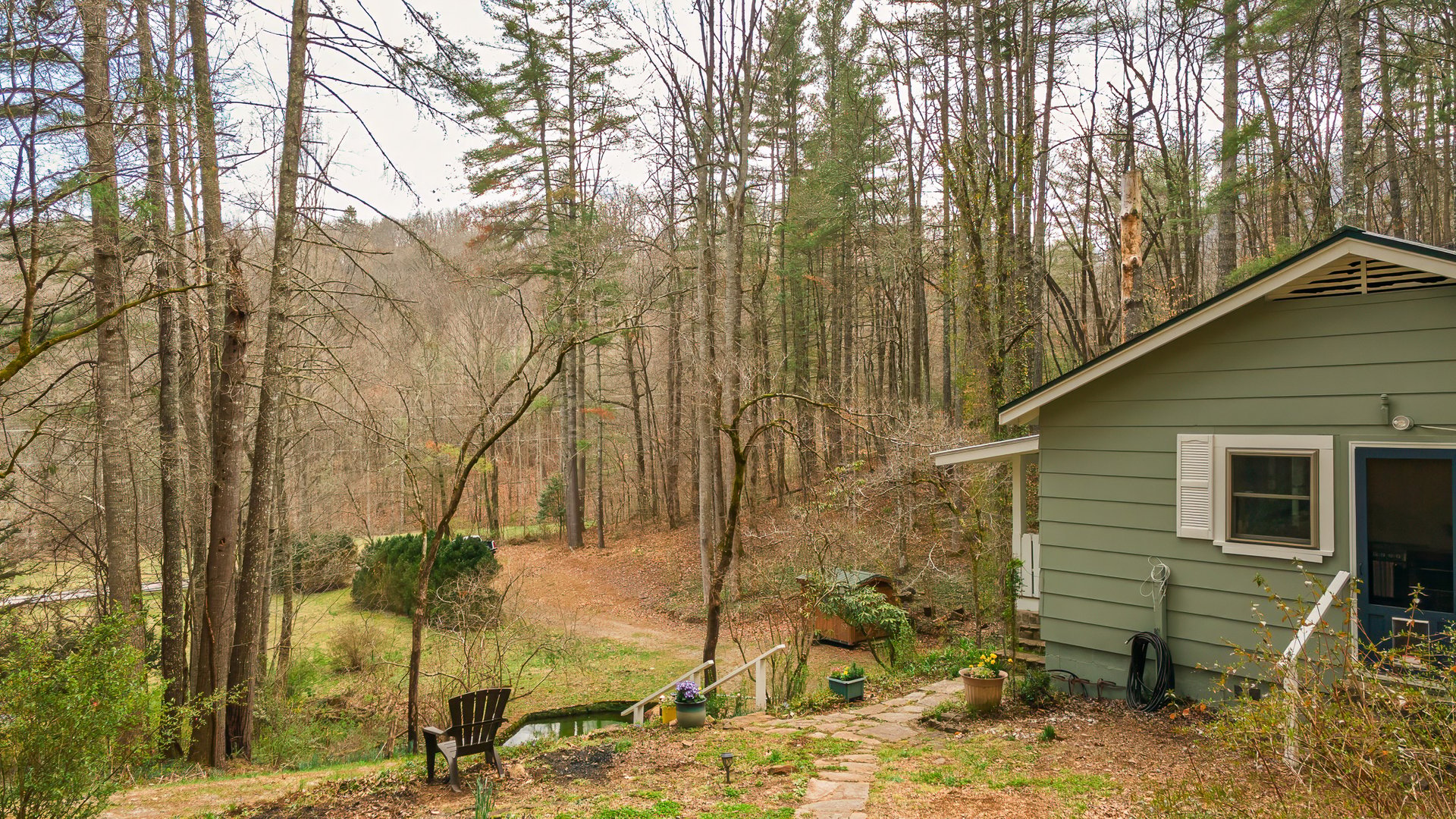 2035 Wayah Rd.