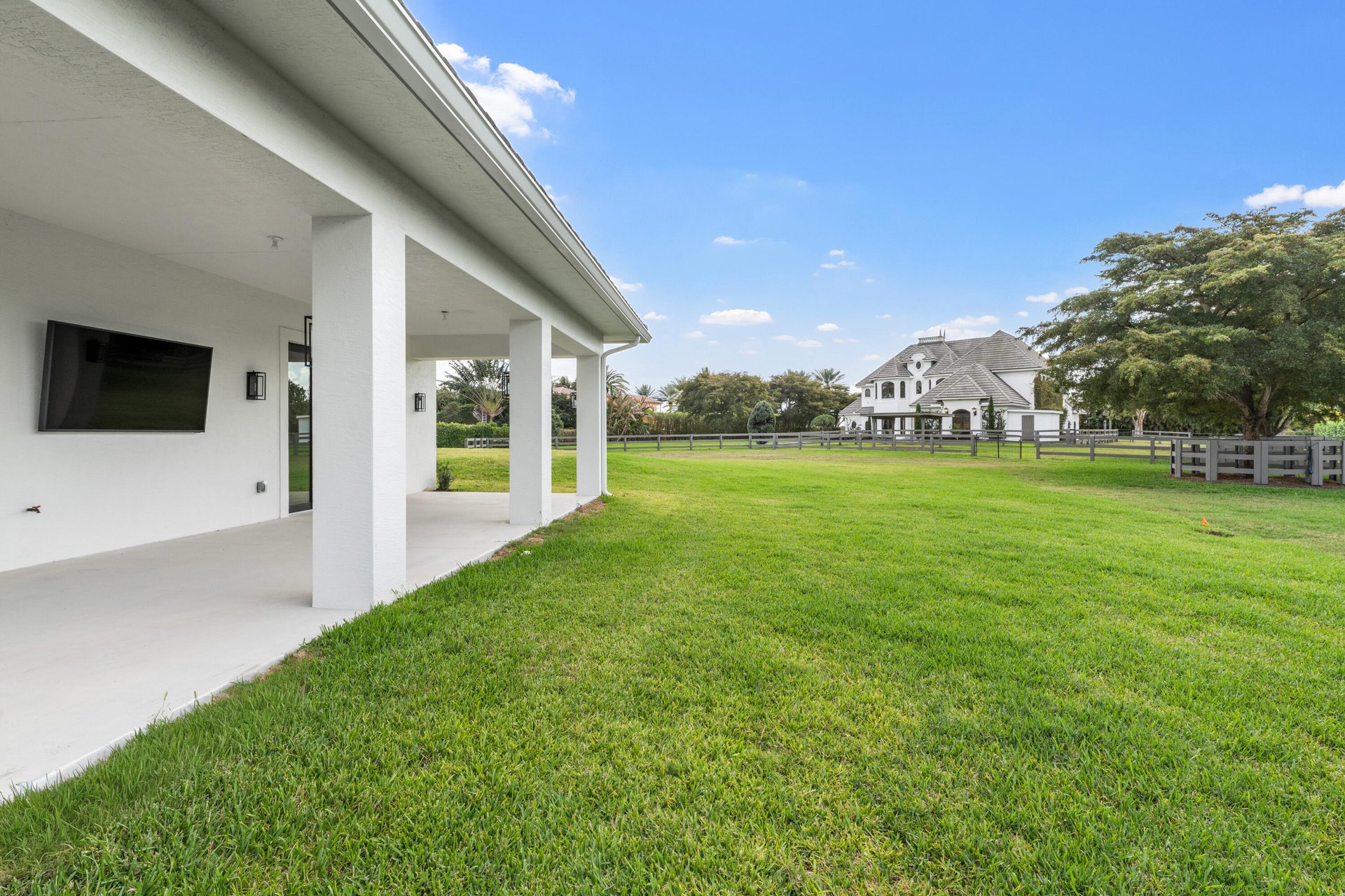 3585 Aiken Court