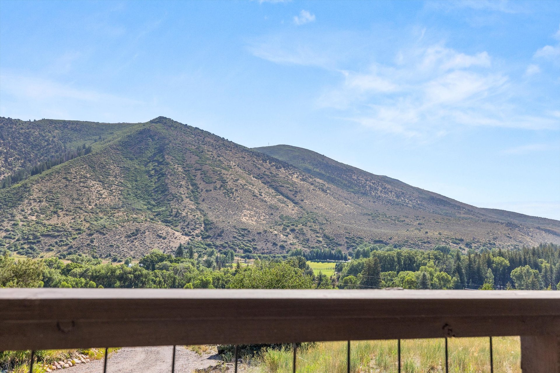 Charming Home with Spectacular Mountain Views