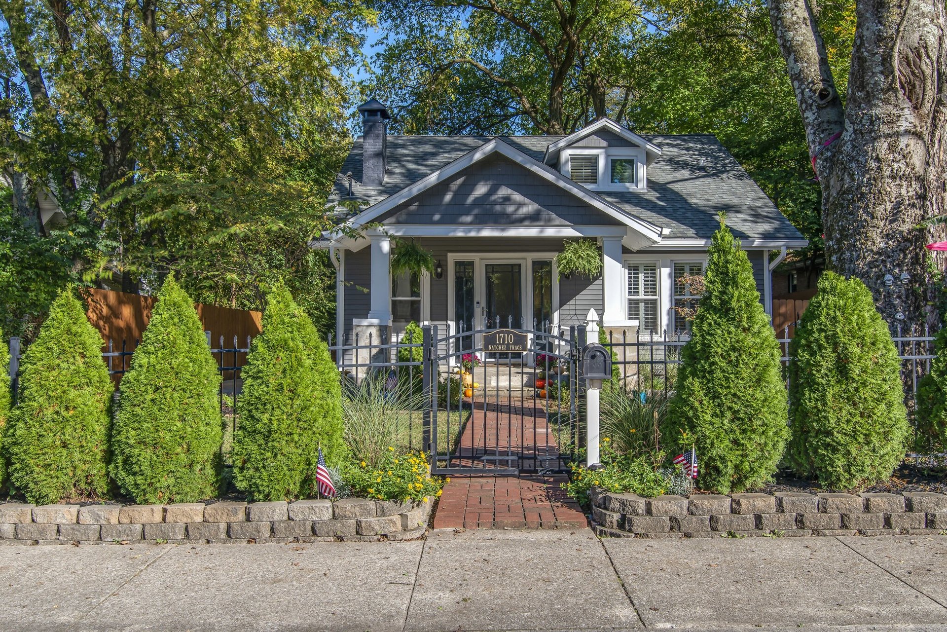 1710 Natchez Trce