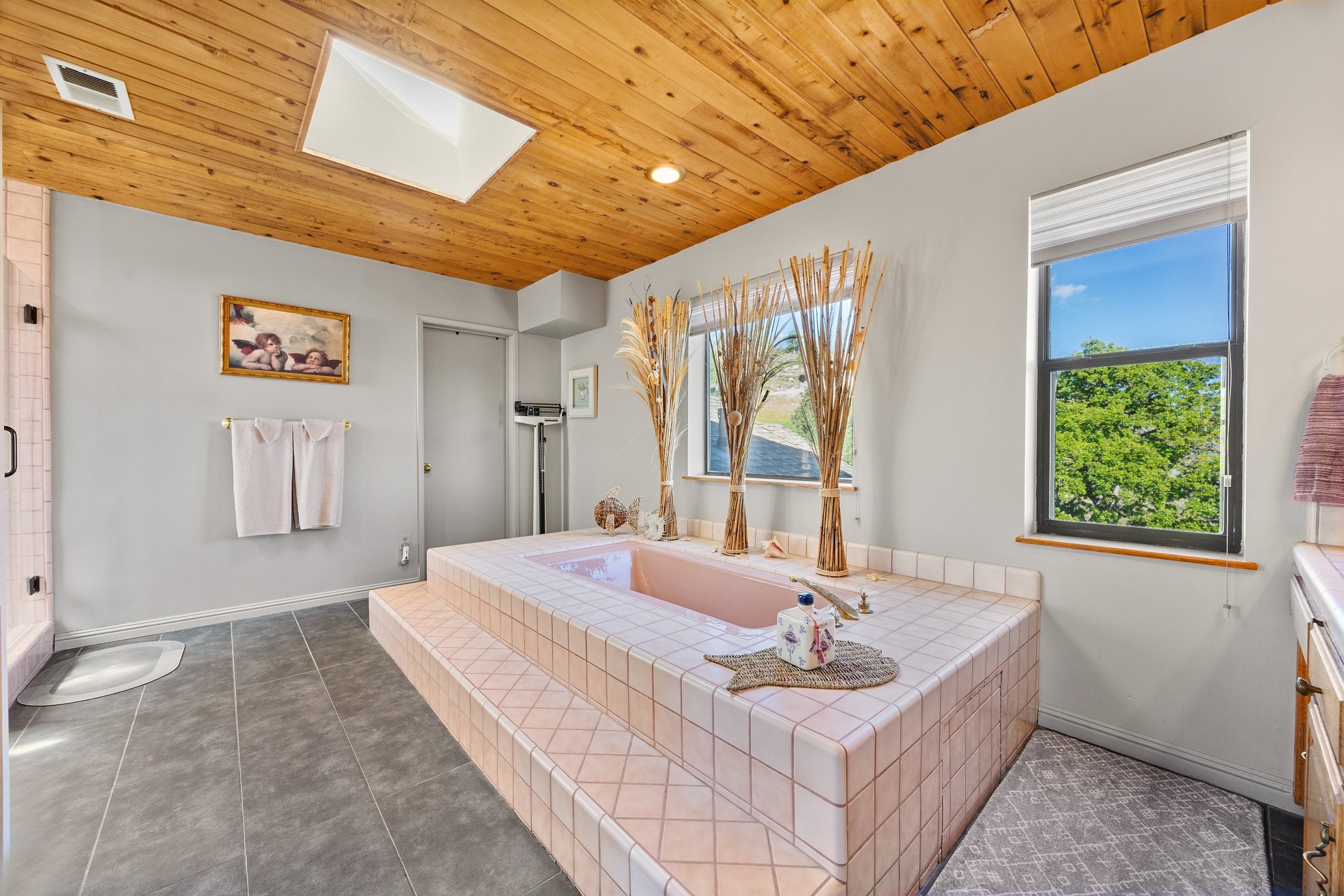 Views & Private 4.44-Acre Retreat | 24930 Paramount Drive