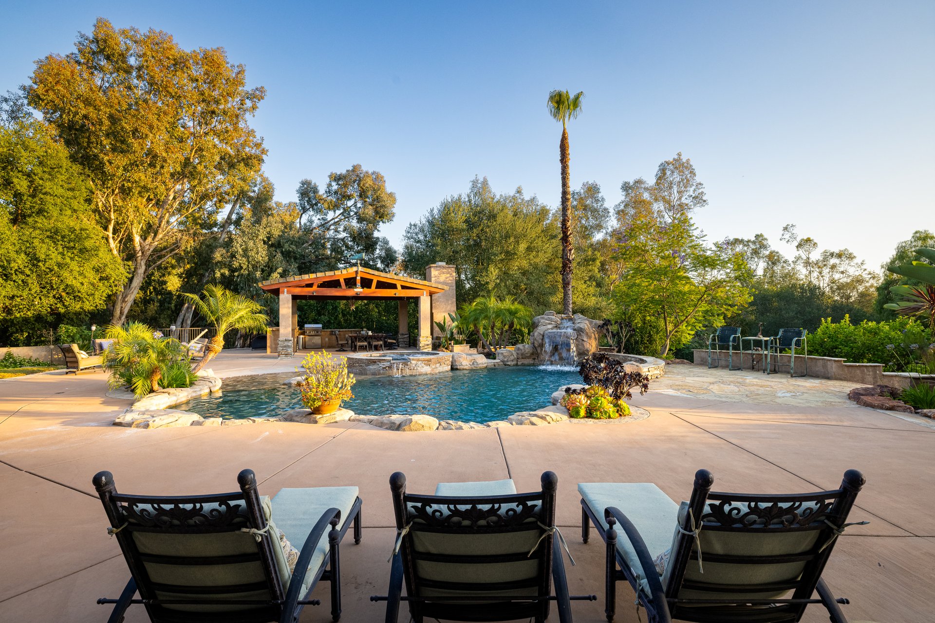 15275 Eastvale Rd