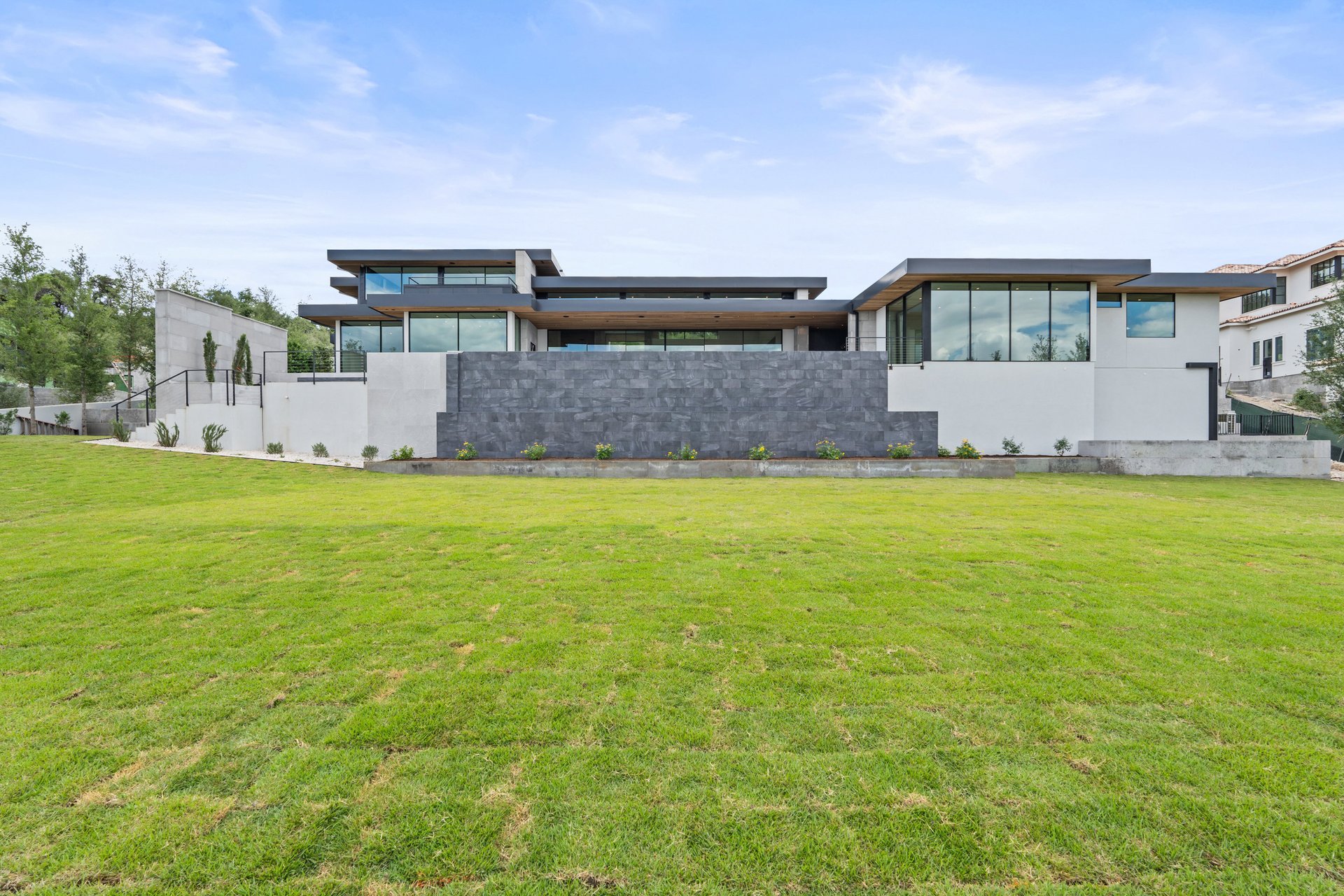 4909 Honey Daisy Way