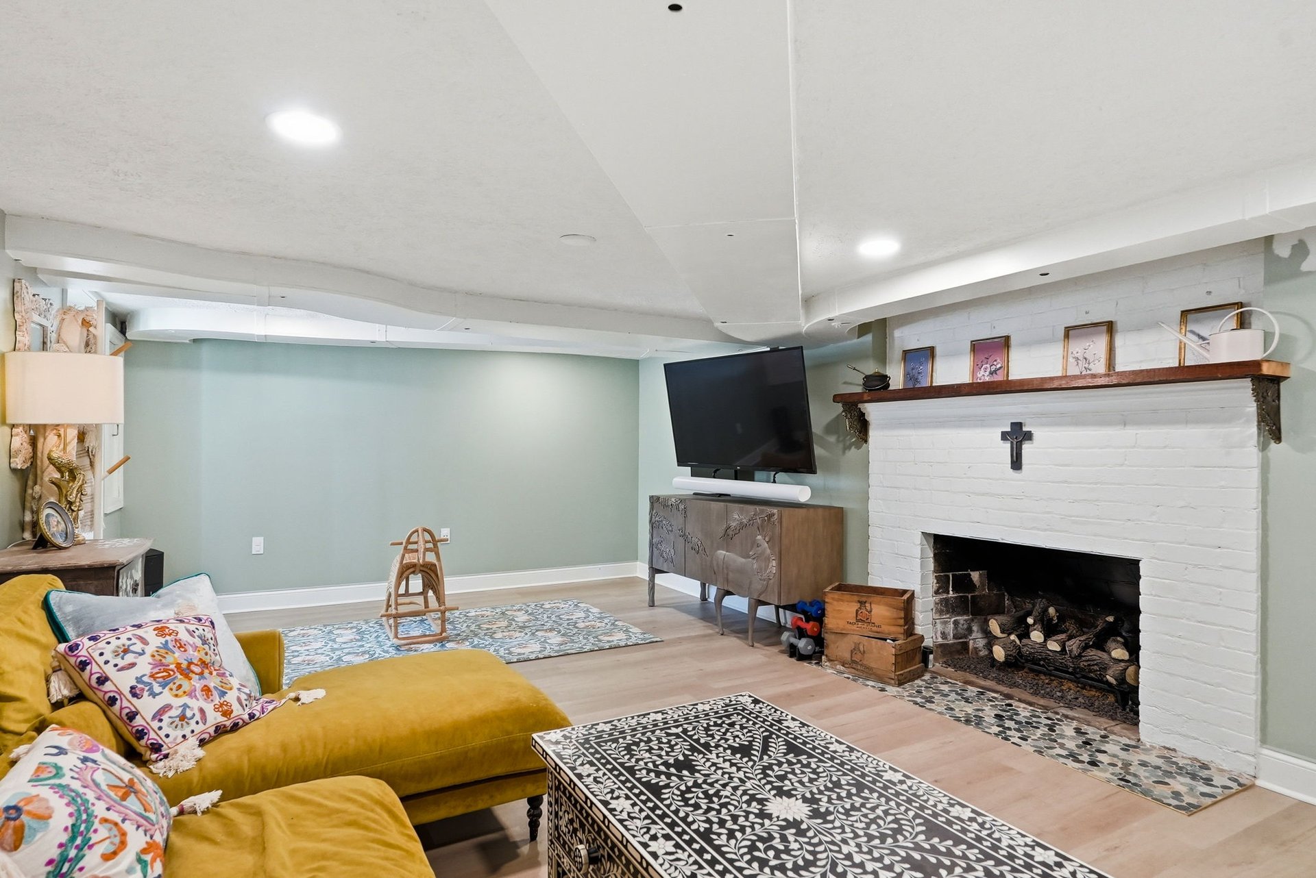 3108 Hillcrest Road
