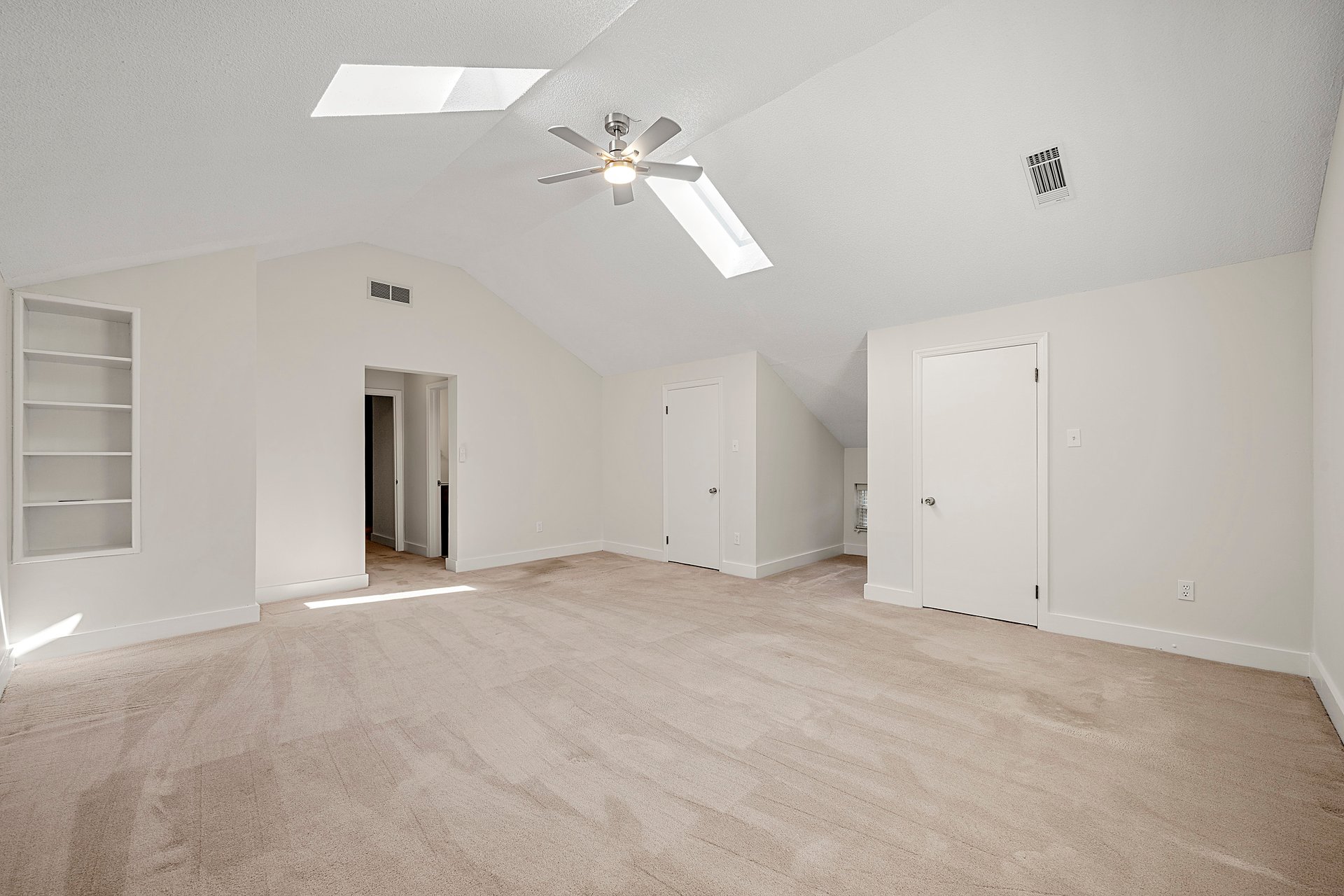 140 Forest Lake