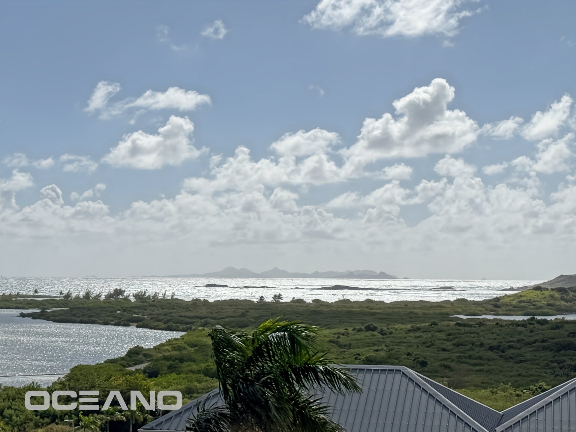 STUNNING 2-BEDROOM DUPLEX WITH ST. BARTHS VIEW – HAUTS DE LA BAIE