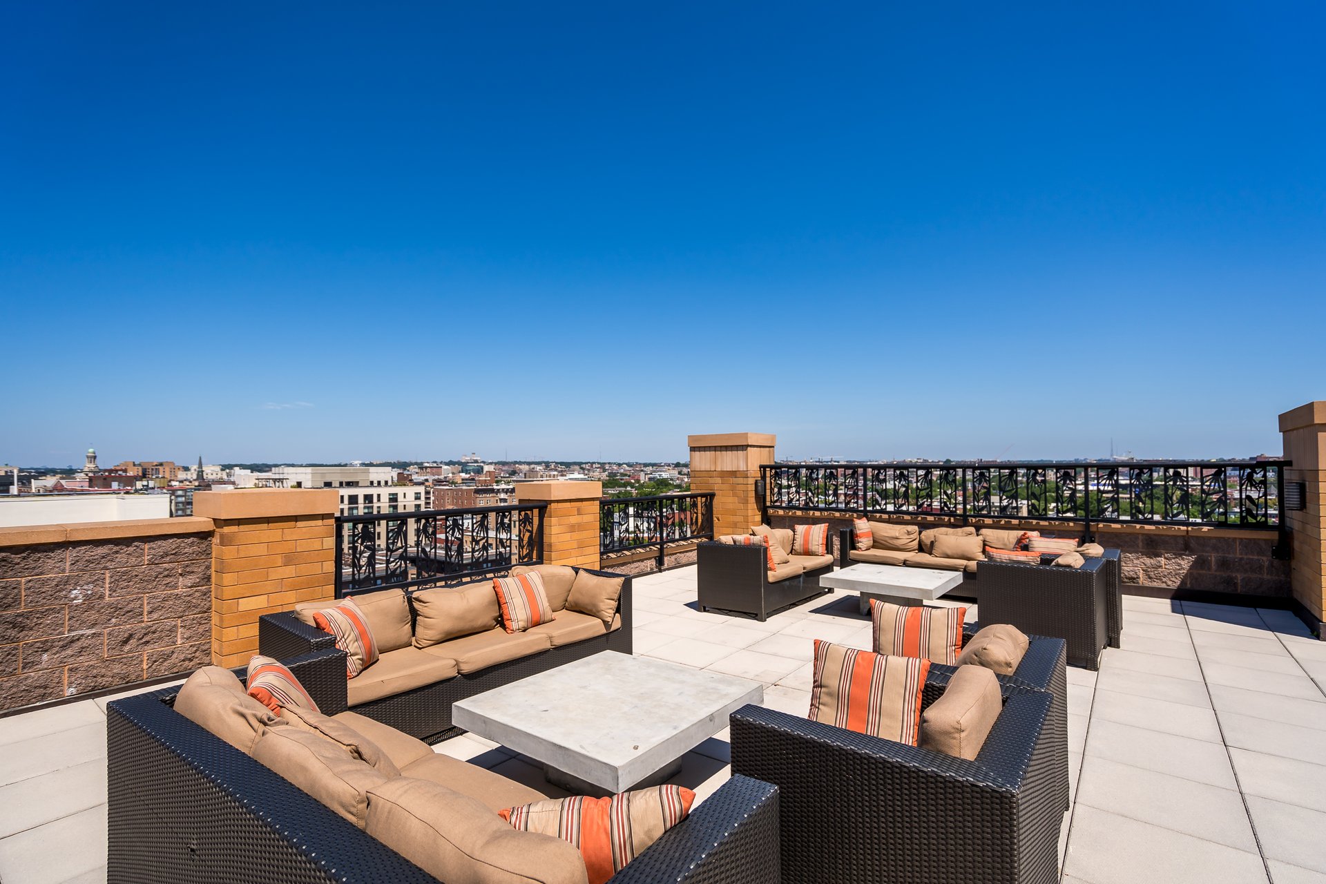 910 M St NW #1008