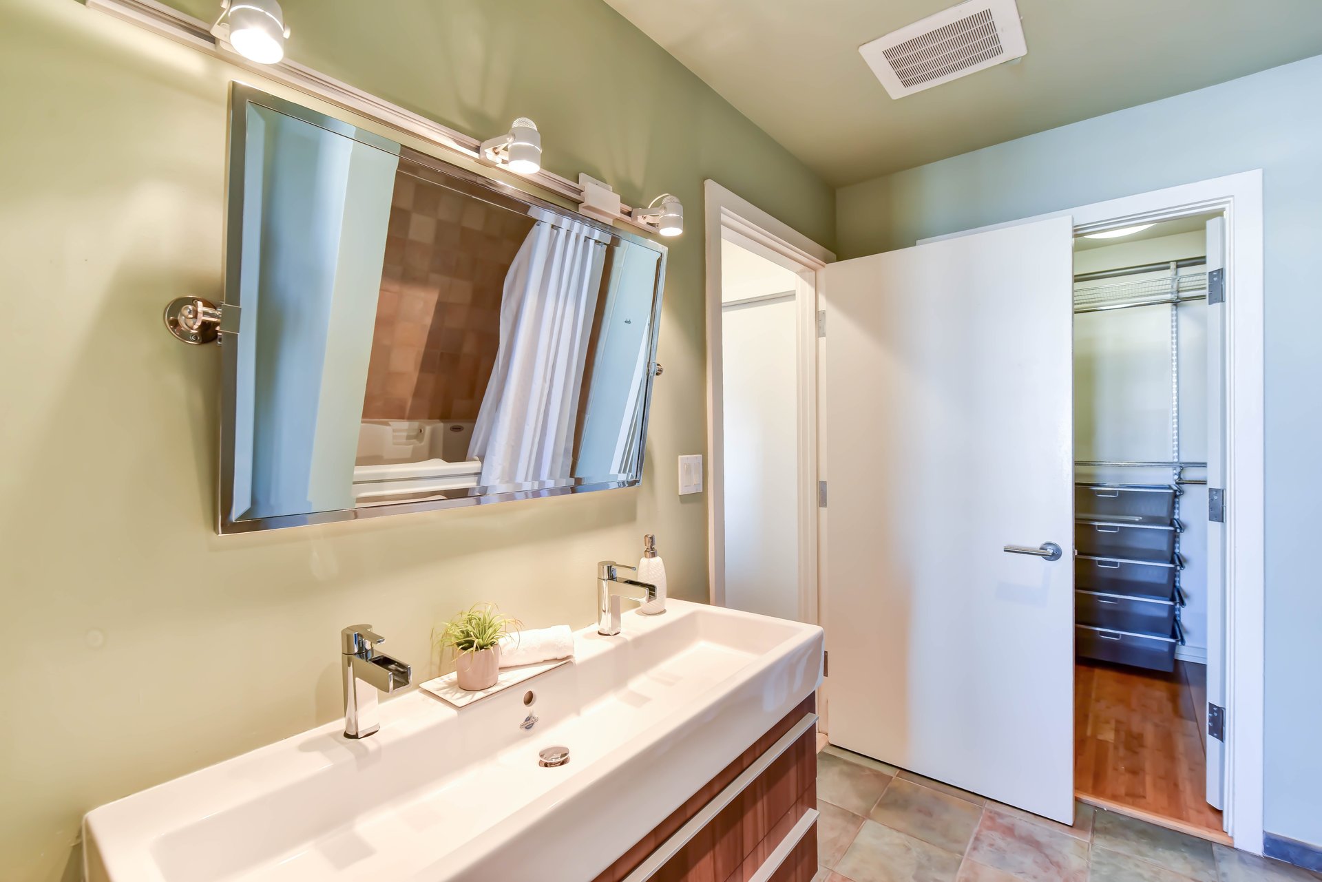 1400 Church St NW, #610