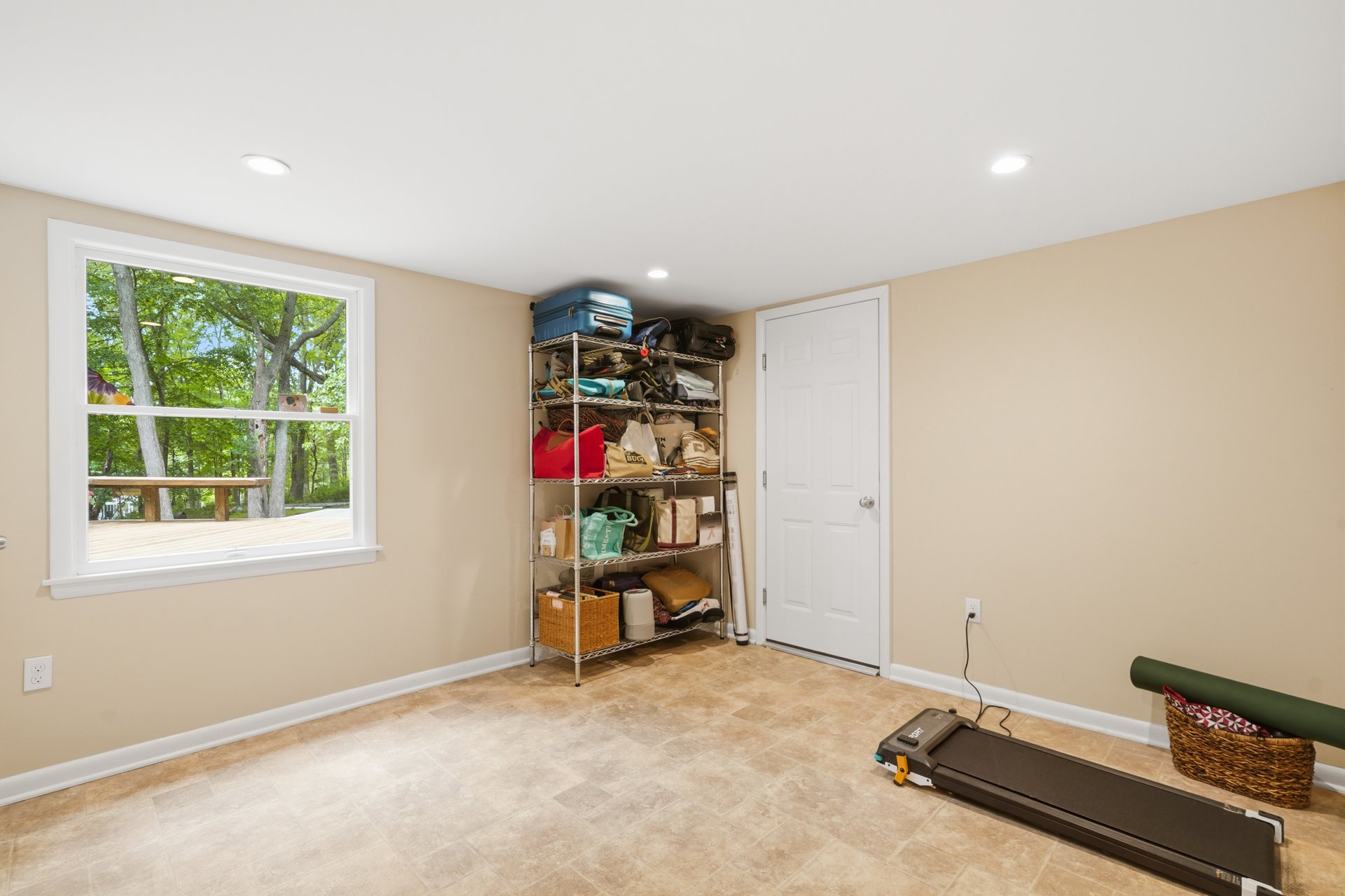 11 Upper Lakeshore Drive