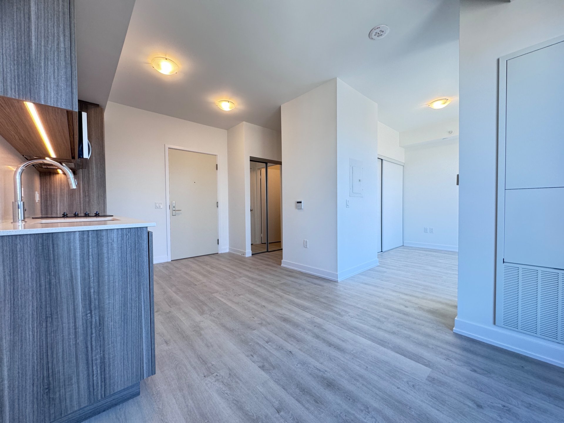 15 Richardson Street Unit: 1504