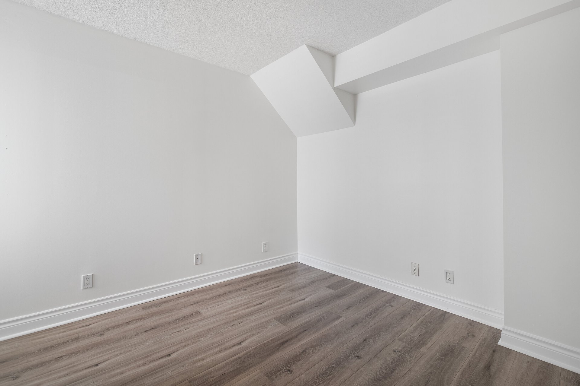 12 Sudbury St #802