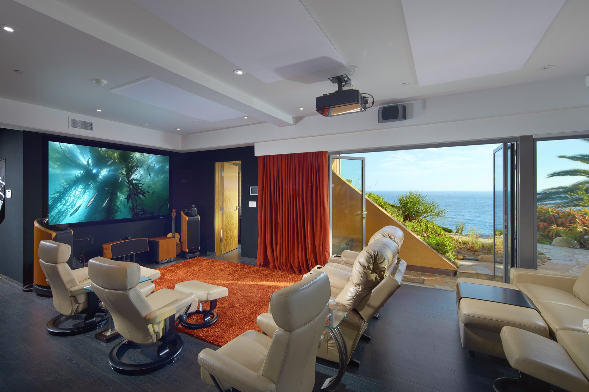 111 S La Senda Drive