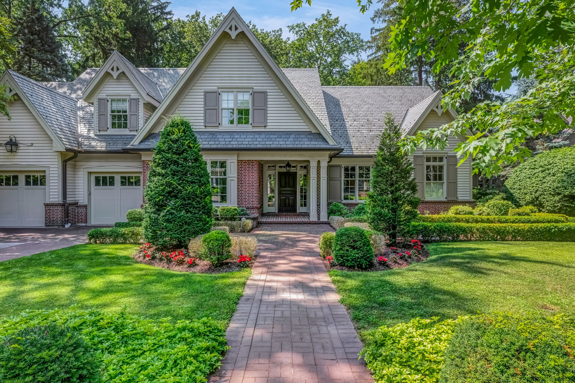 190 Donnelly Dr