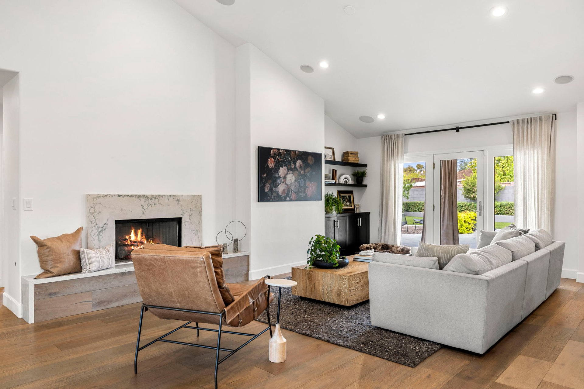 6152 E CALLE CAMELIA