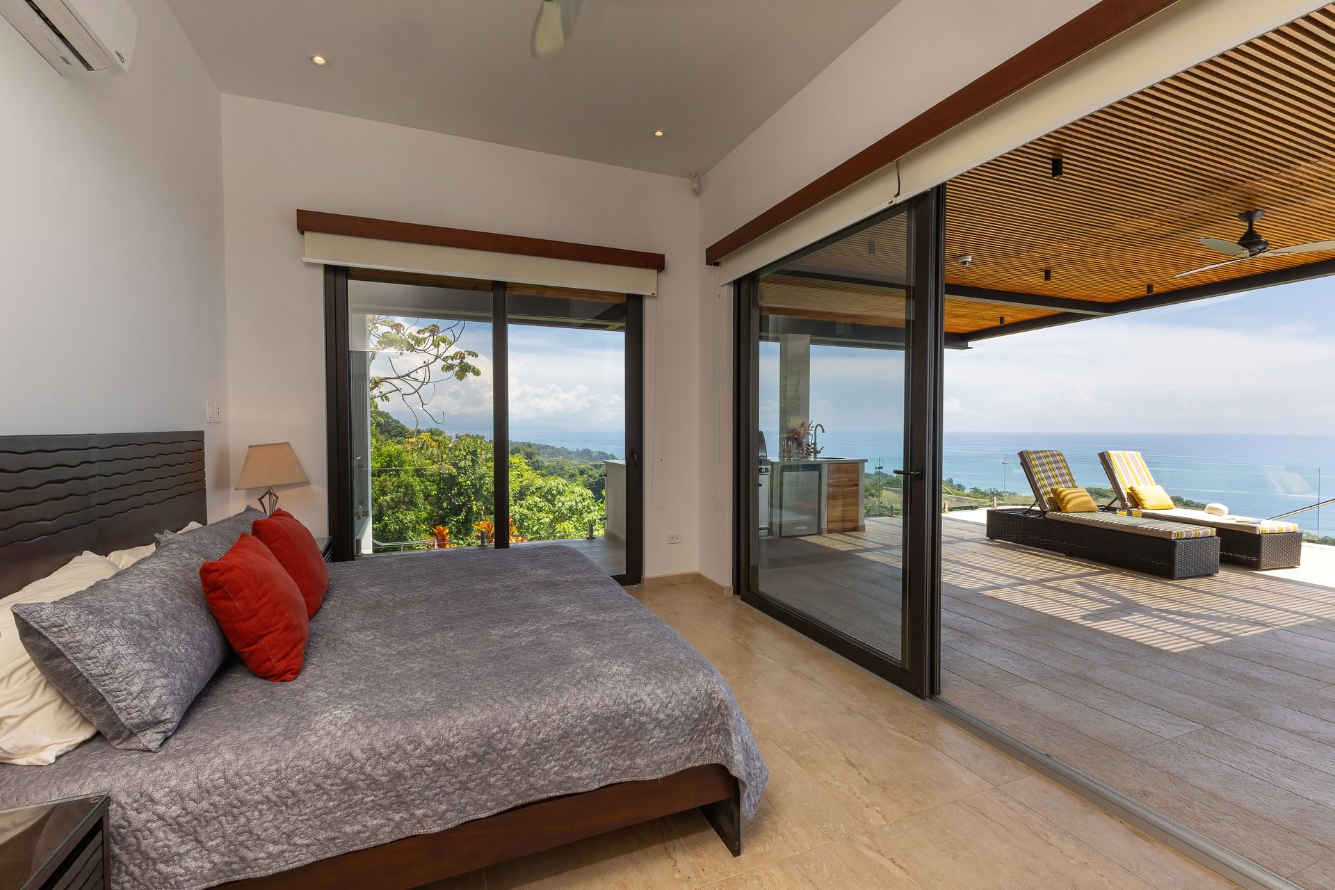 Luxury Ocean View Home in Ojochal Costa Rica | Infinity Pool & Sunset Views
