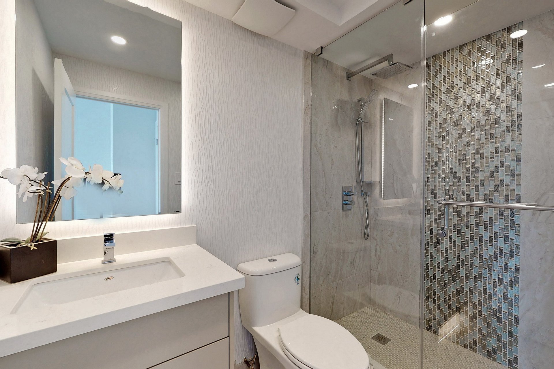 75 Graydon Hall Drive Unit: 1408