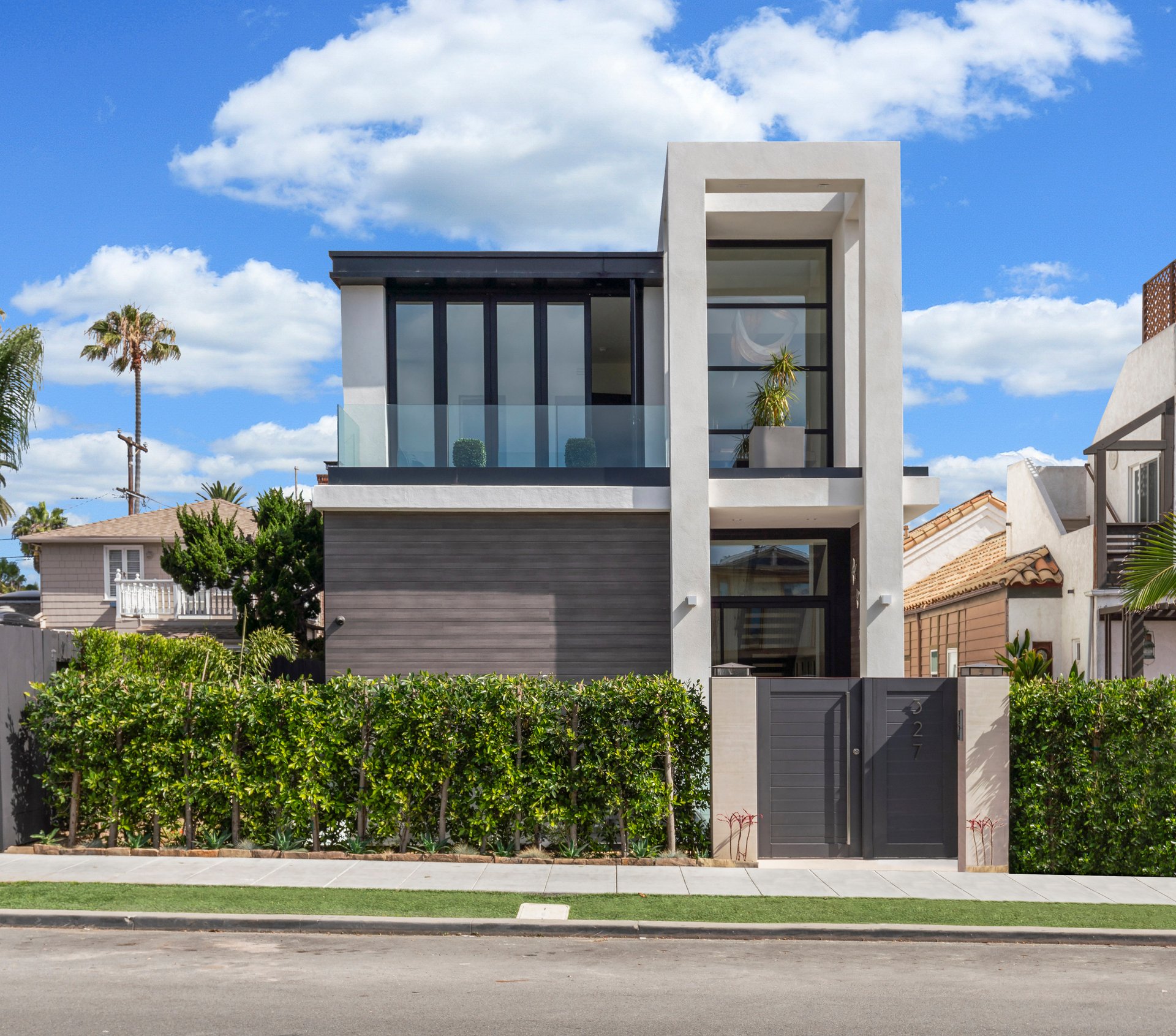 327 Nautilus St