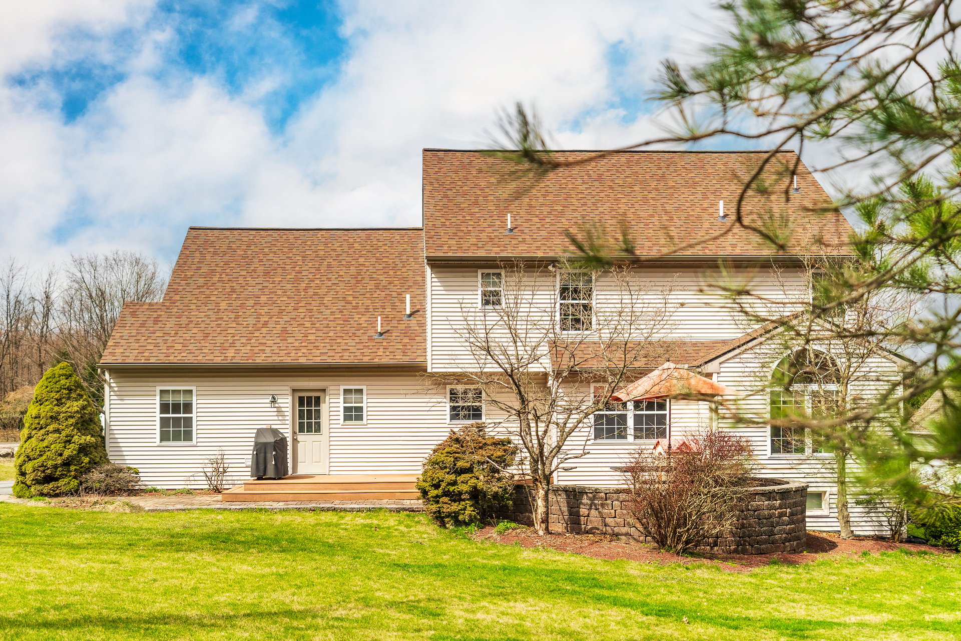 7055 Maple Court