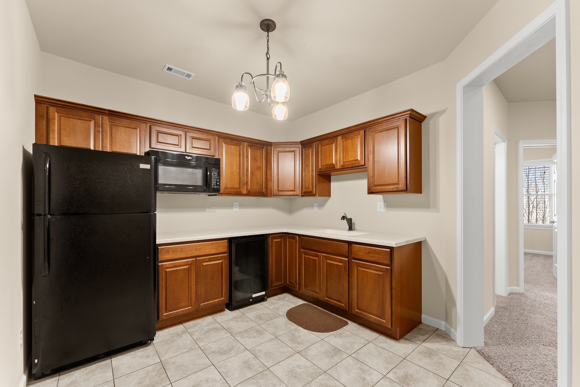 7534 Mossy Log Ct, Flowery Branch, GA 30542