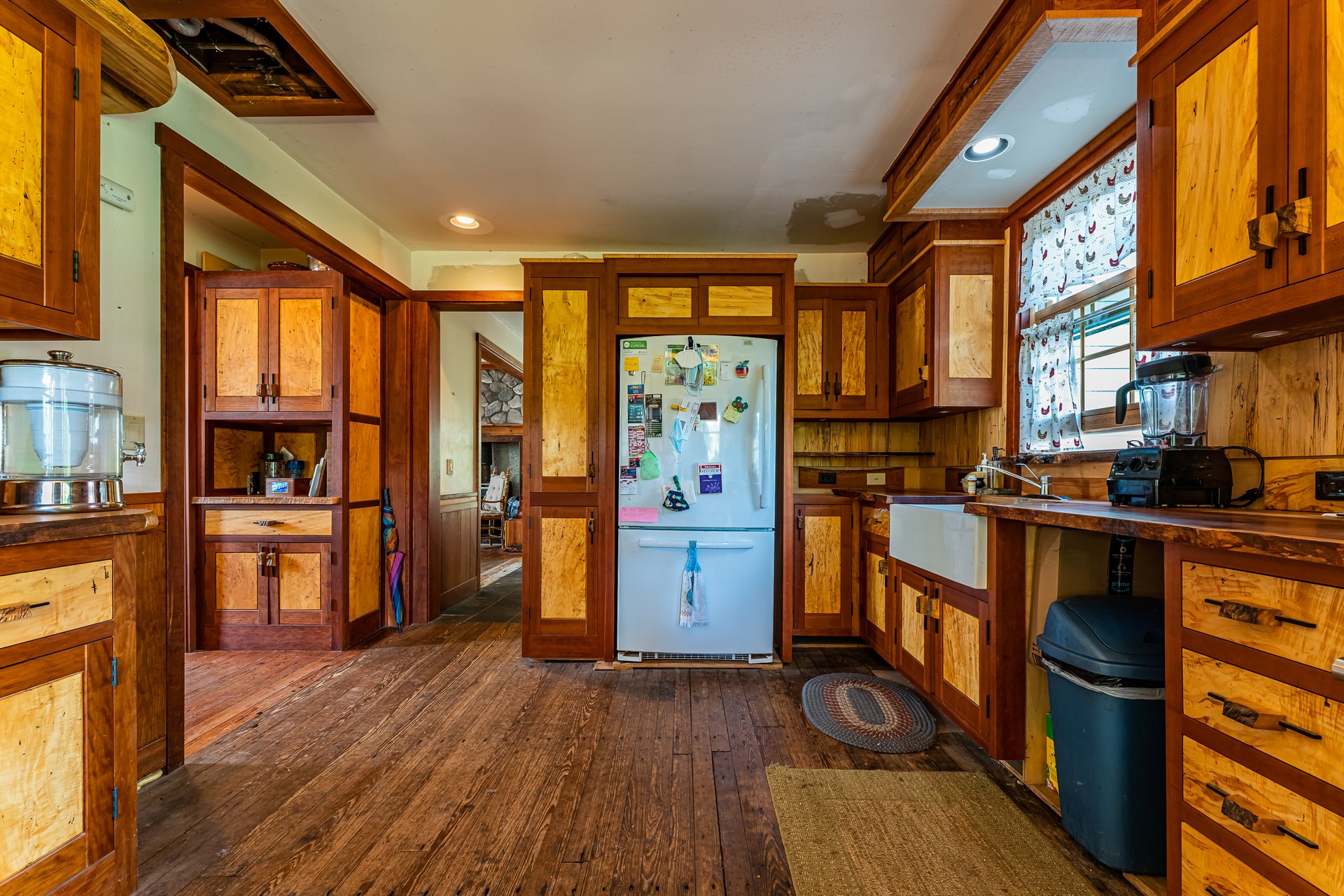 1387 Parkland Road