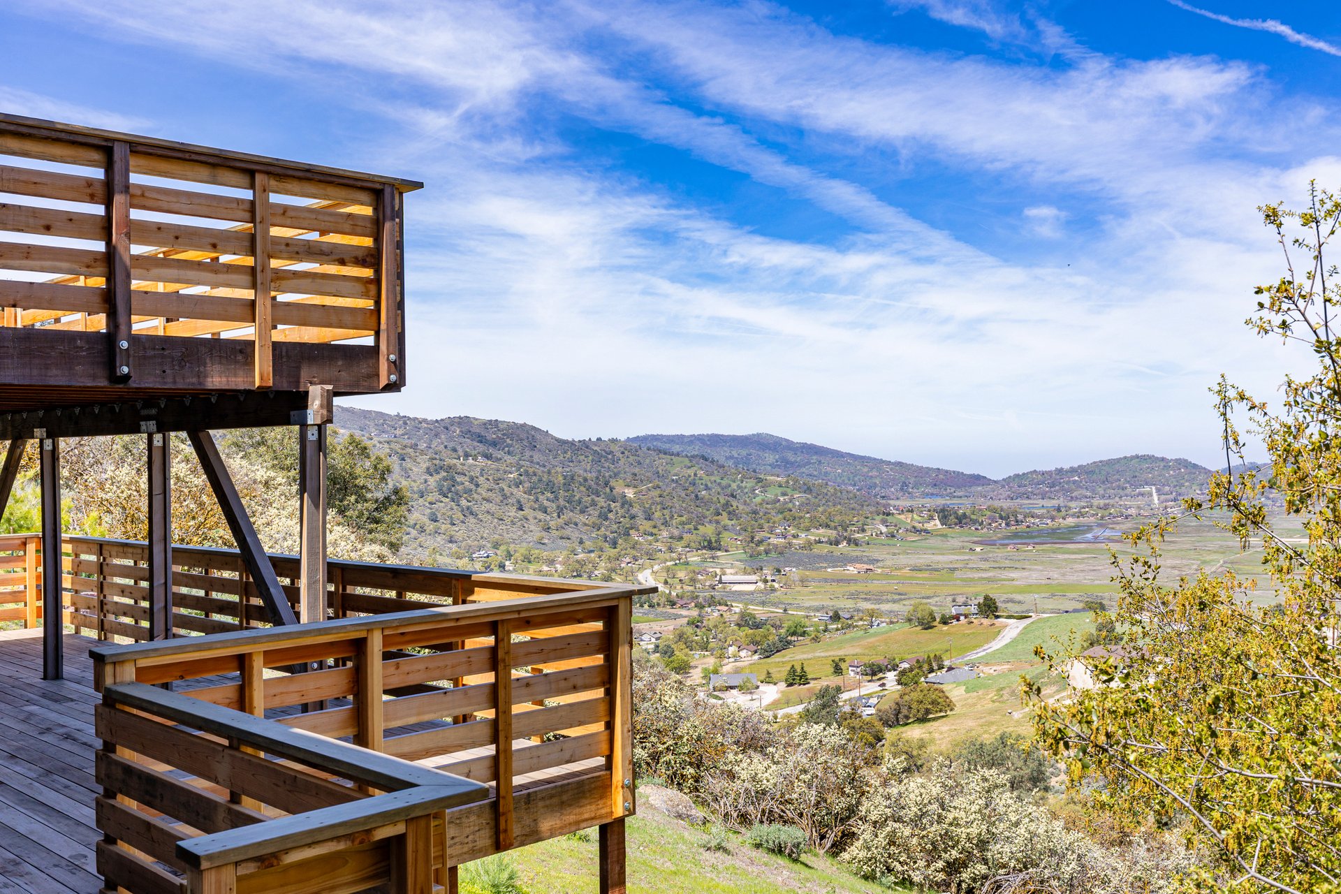 26501 Skyline Dr, Tehachapi, CA 93561 | Craftsman Home for Sale in Bear Valley Springs