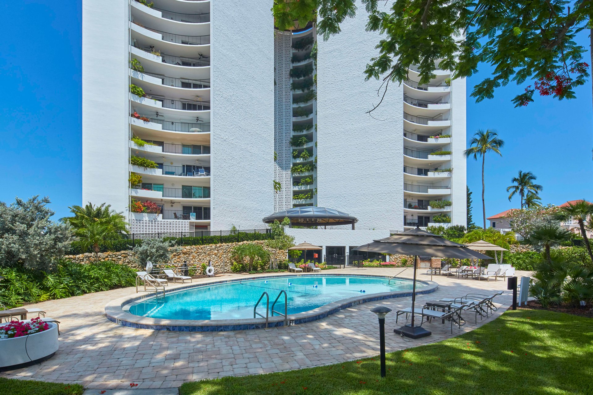 Horizon House 1003