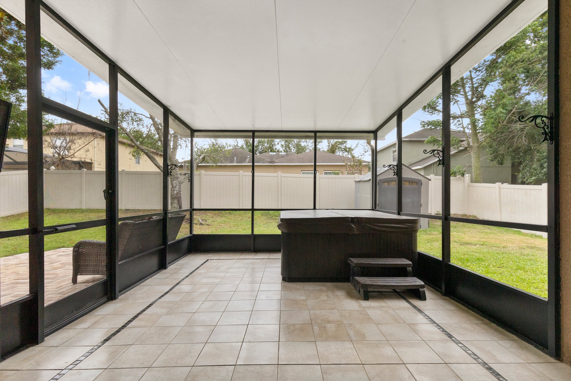 6932 GRAY CATBIRD LOOP