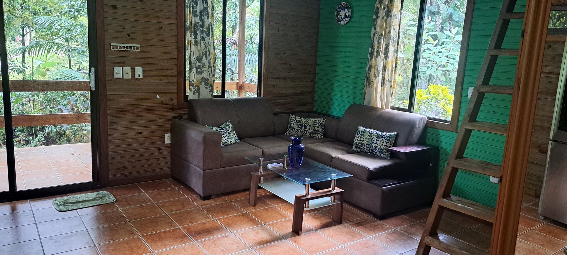 8 Cabinas with Swimming Pool on Lush Jungle Property | Uvita