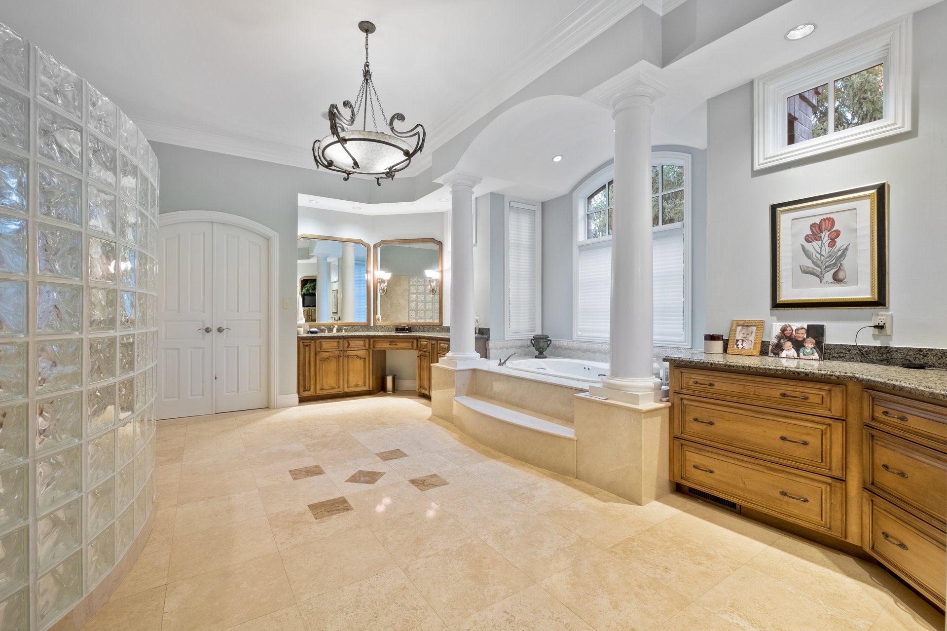 A Town & Country Sanctuary on 2+ Acres With a Surprising Backdrop 