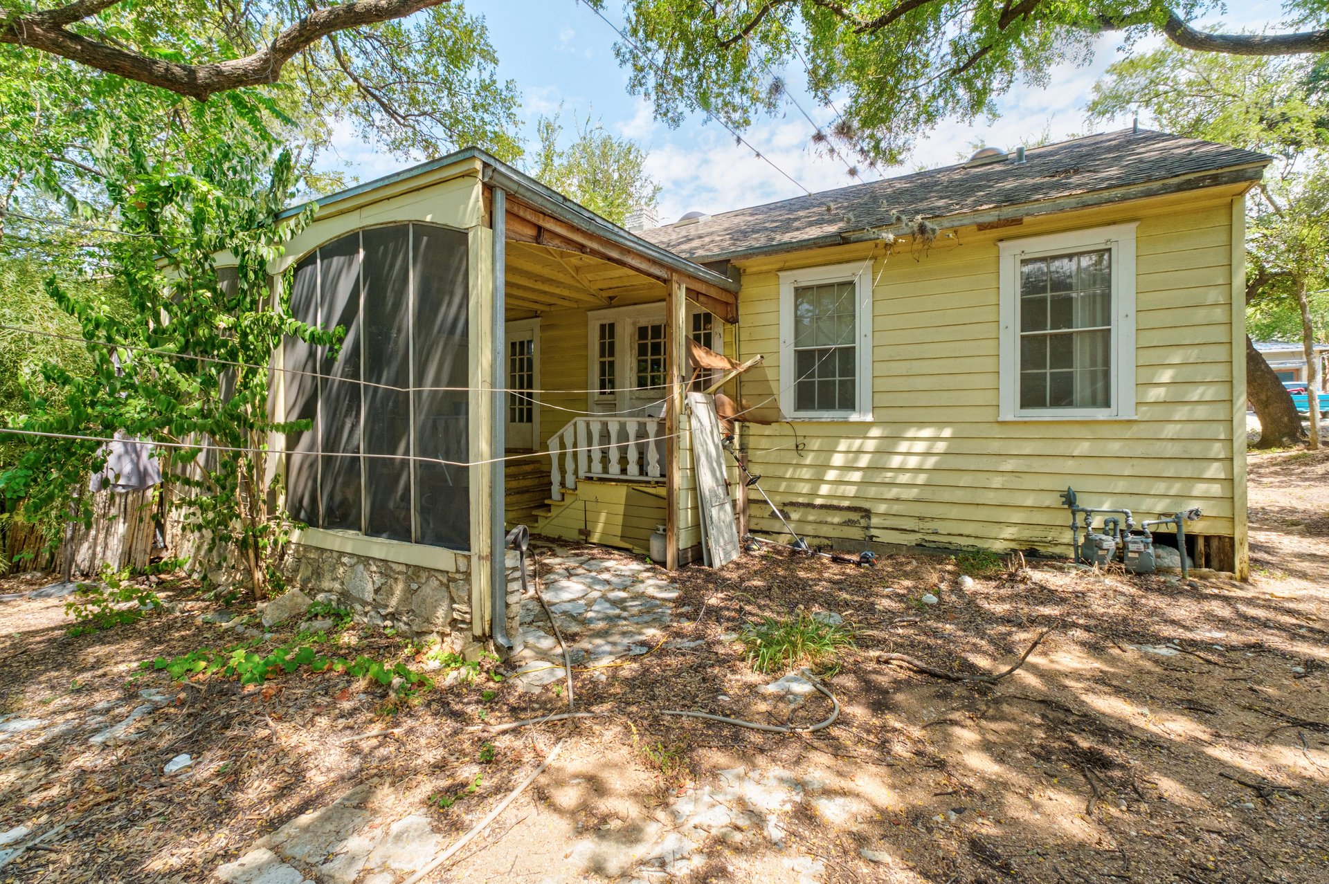 1017 W 31st Street