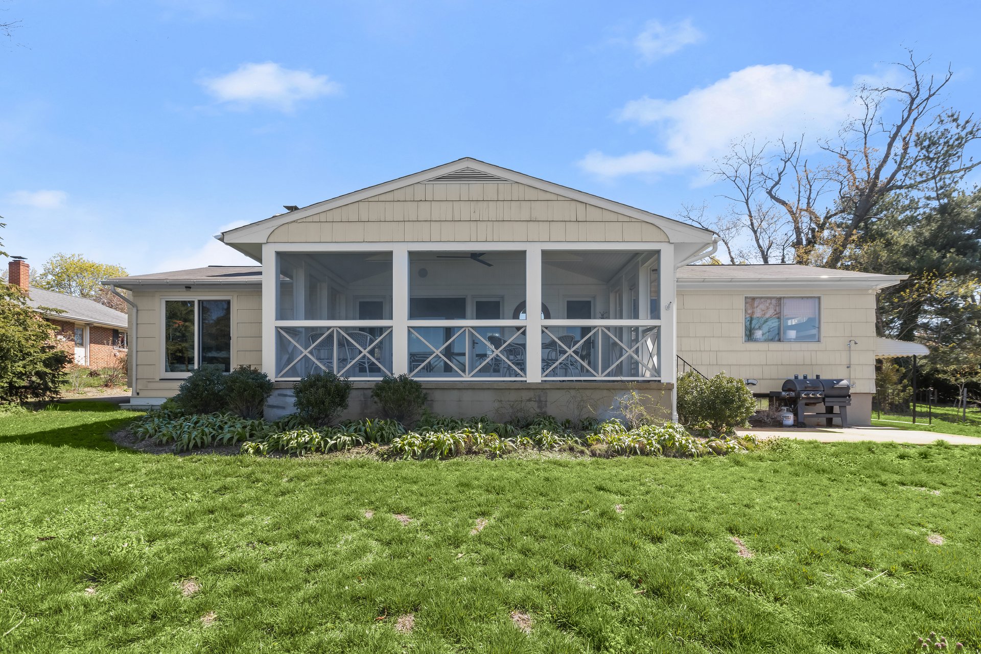 5167 Mountain Road