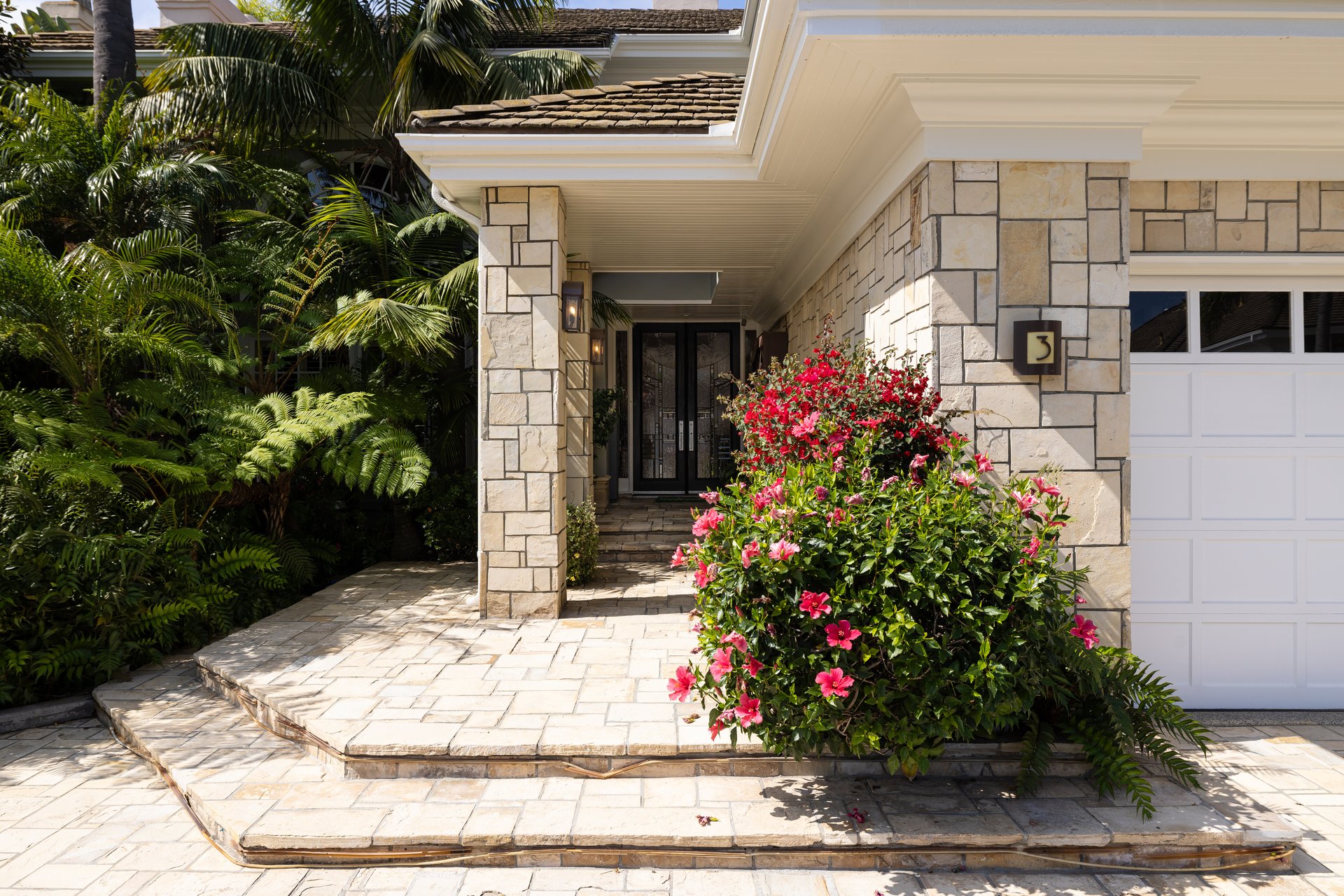 3 Weybridge Court
