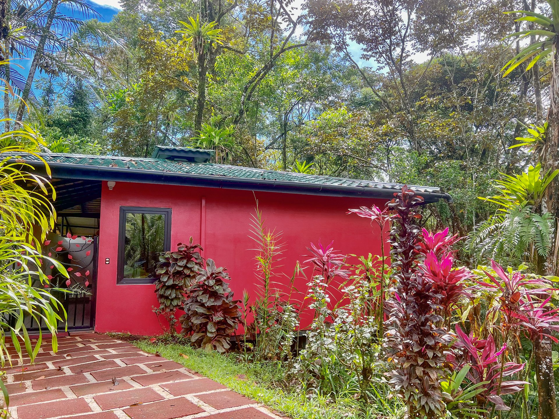 Ojochal Property for Sale – Cabins, Restaurant & 3-Bed Home